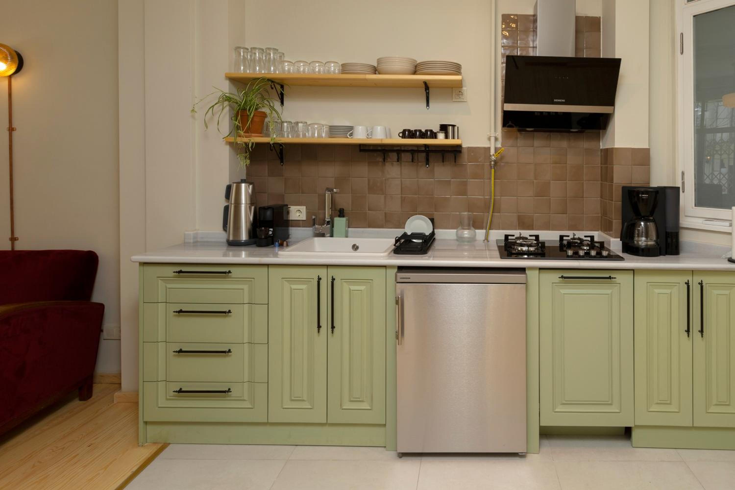 Lemon Apartments