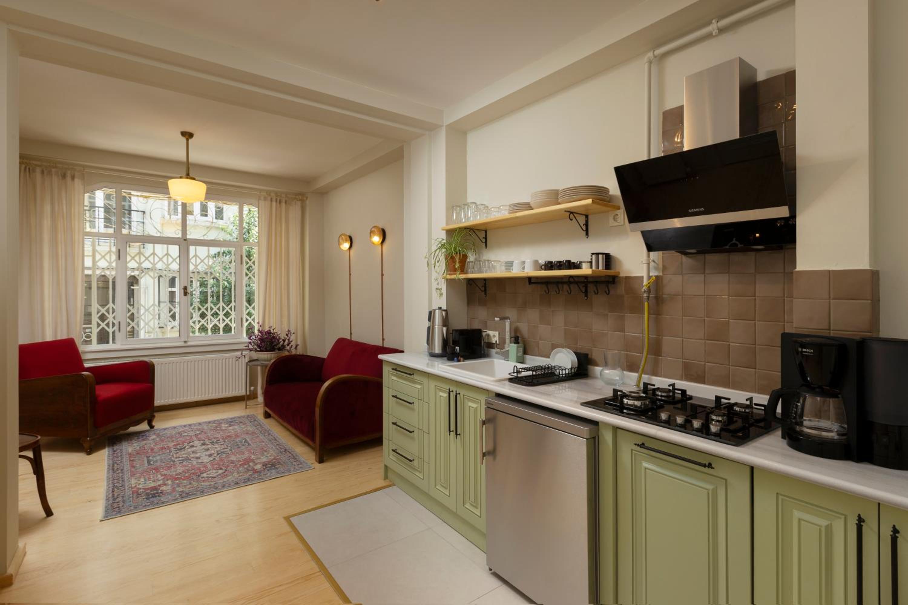 Lemon Apartments
