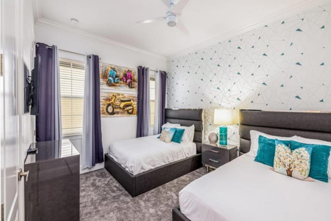 Upgraded 11 Bed Casino Mansion view 2