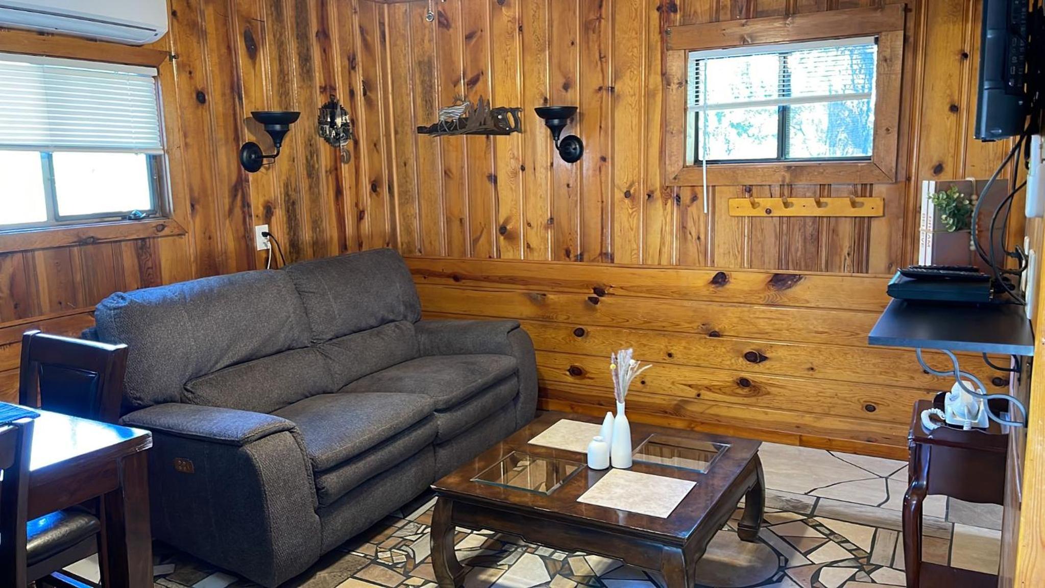 Hidden Rest Cabins and Resort