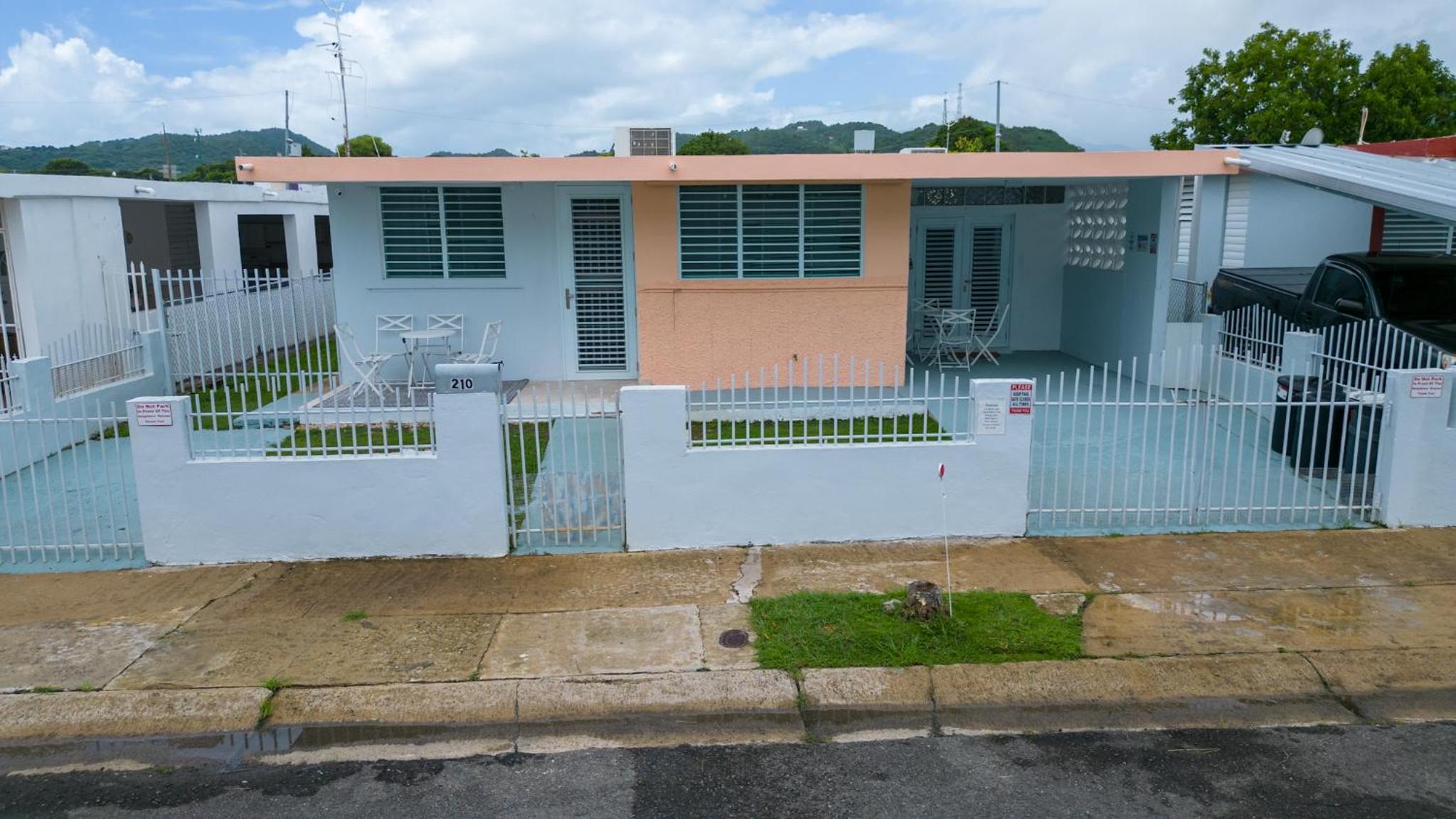 Ceiba Rising Sun -Near to the Ferry & Airport view 2