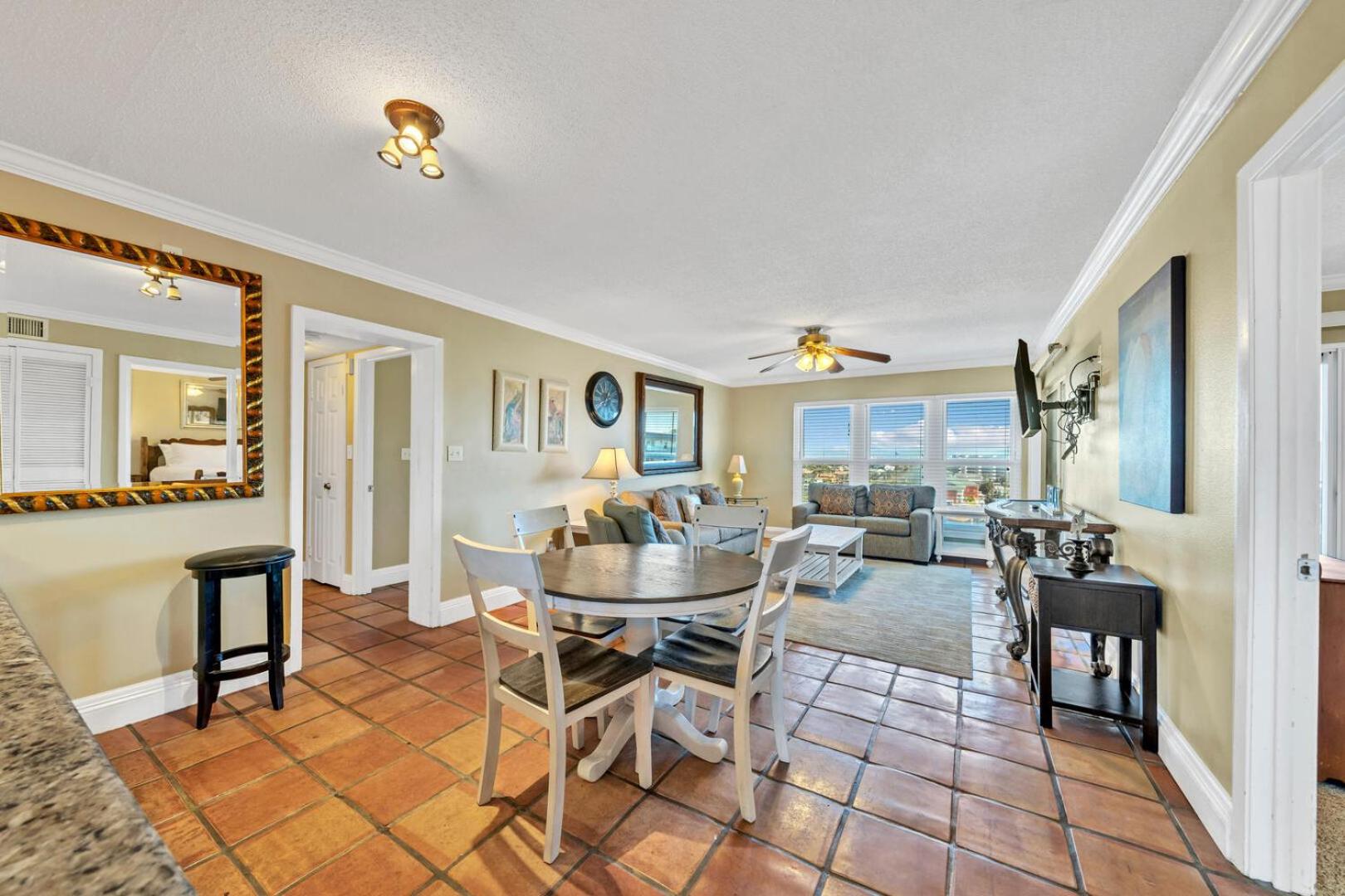 Emerald Isle 706 - Okaloosa Island with partial Gulf View view 4