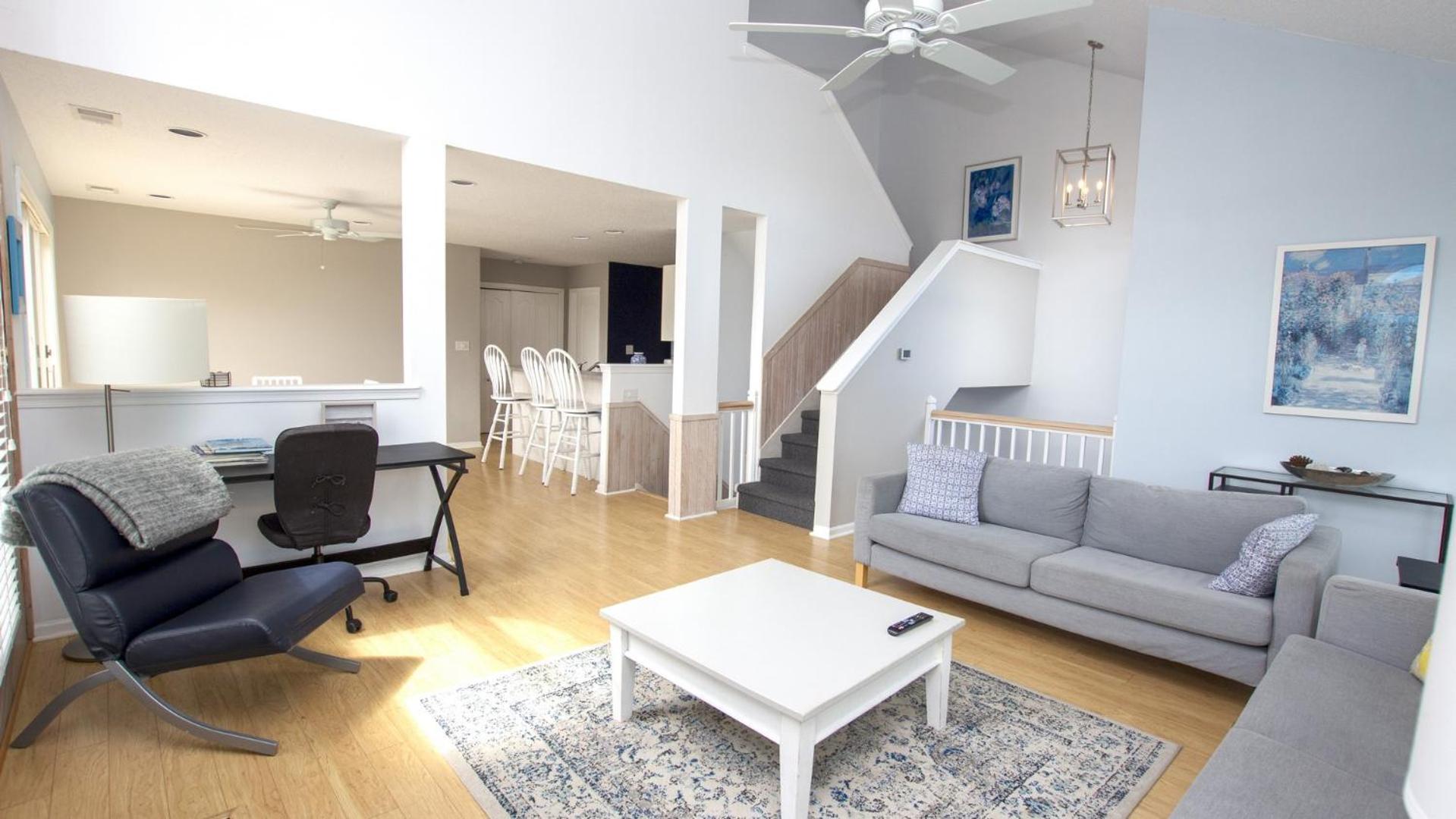 Oceanside, 485 ft to Beach Access, Community Amenities, 609, Black Dog view 4
