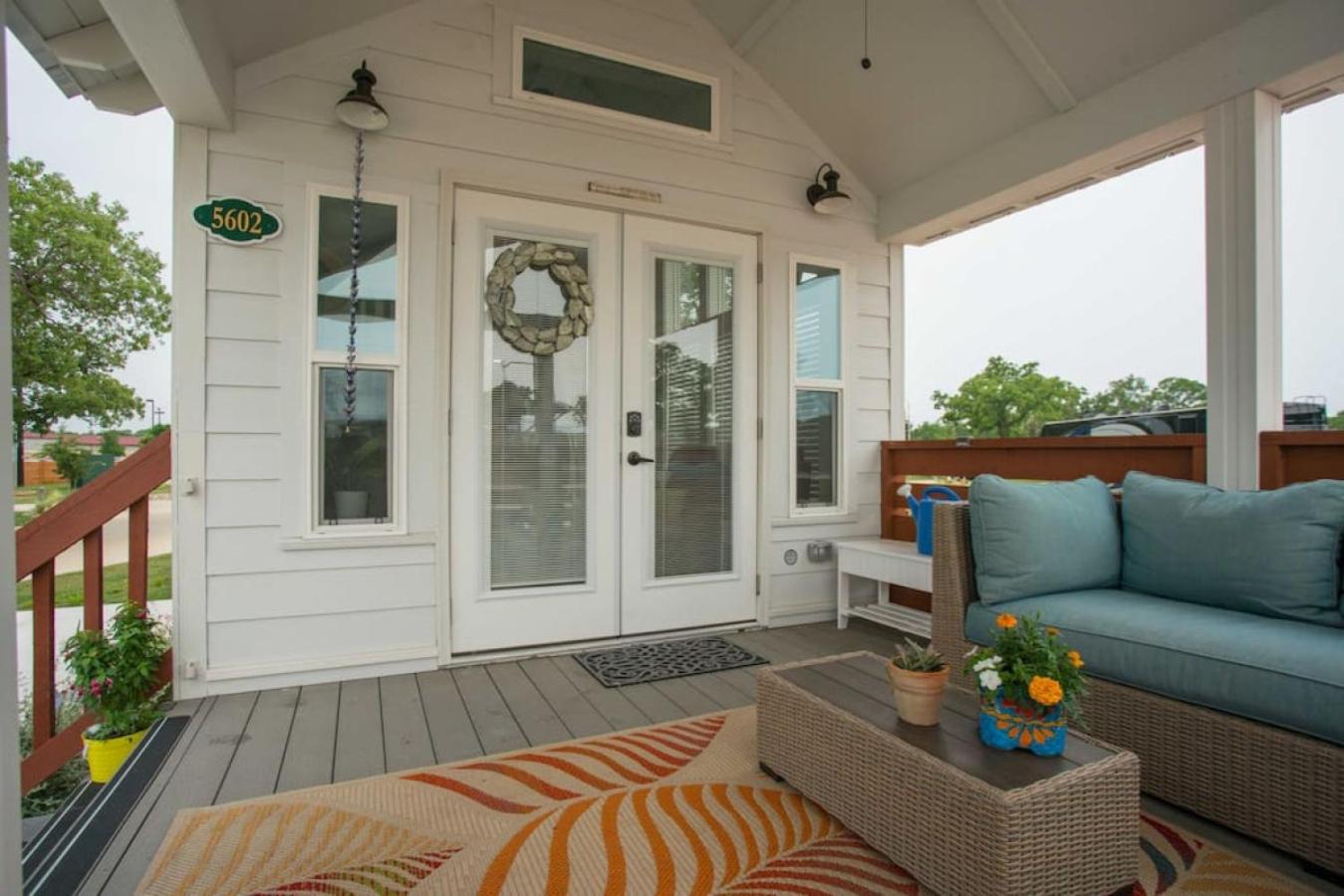 Simply Southern Tiny House Retreat view 4