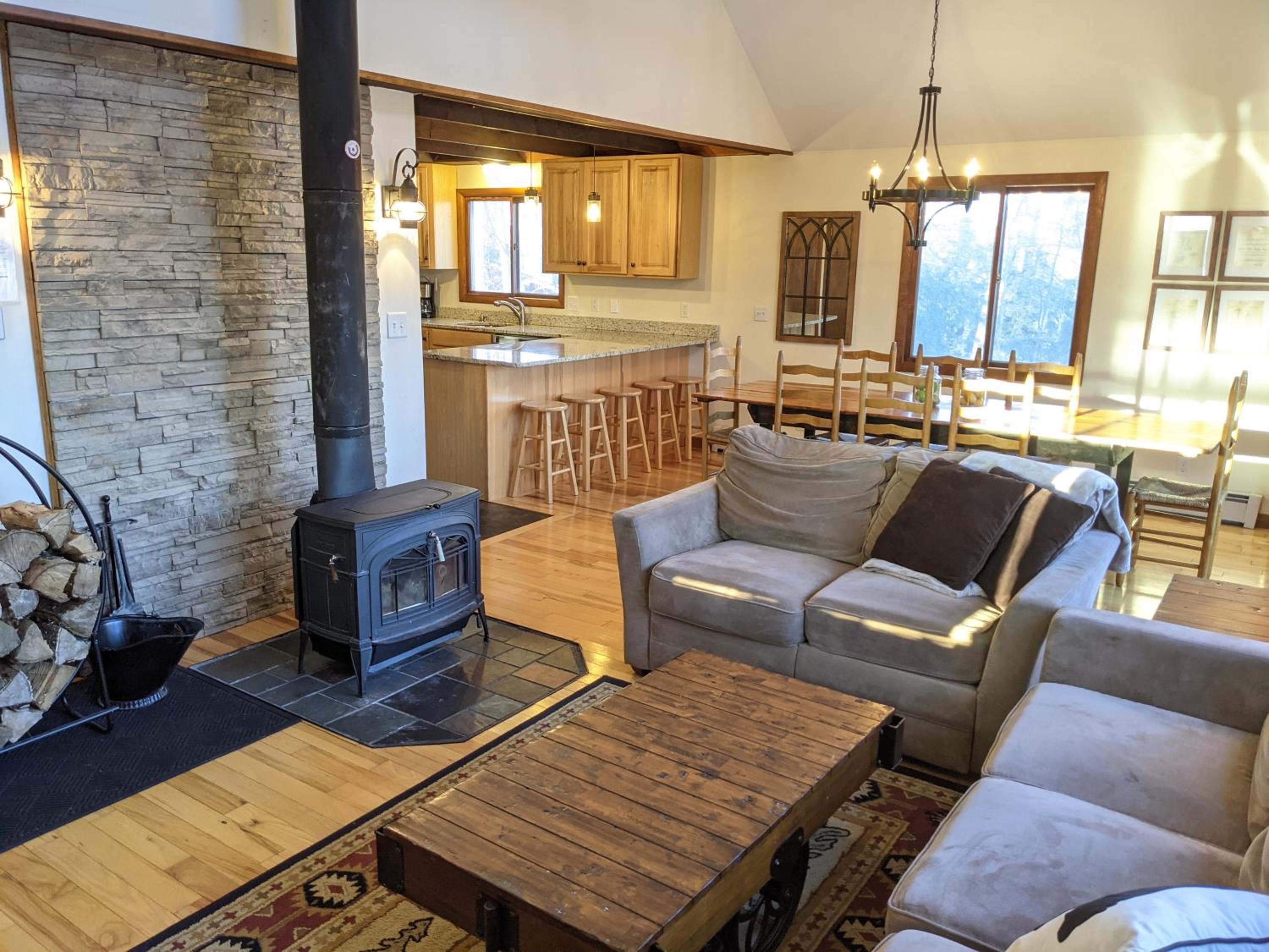 Ludlow Vacations - The "Okemo House" at Clocktower - Property Image 20