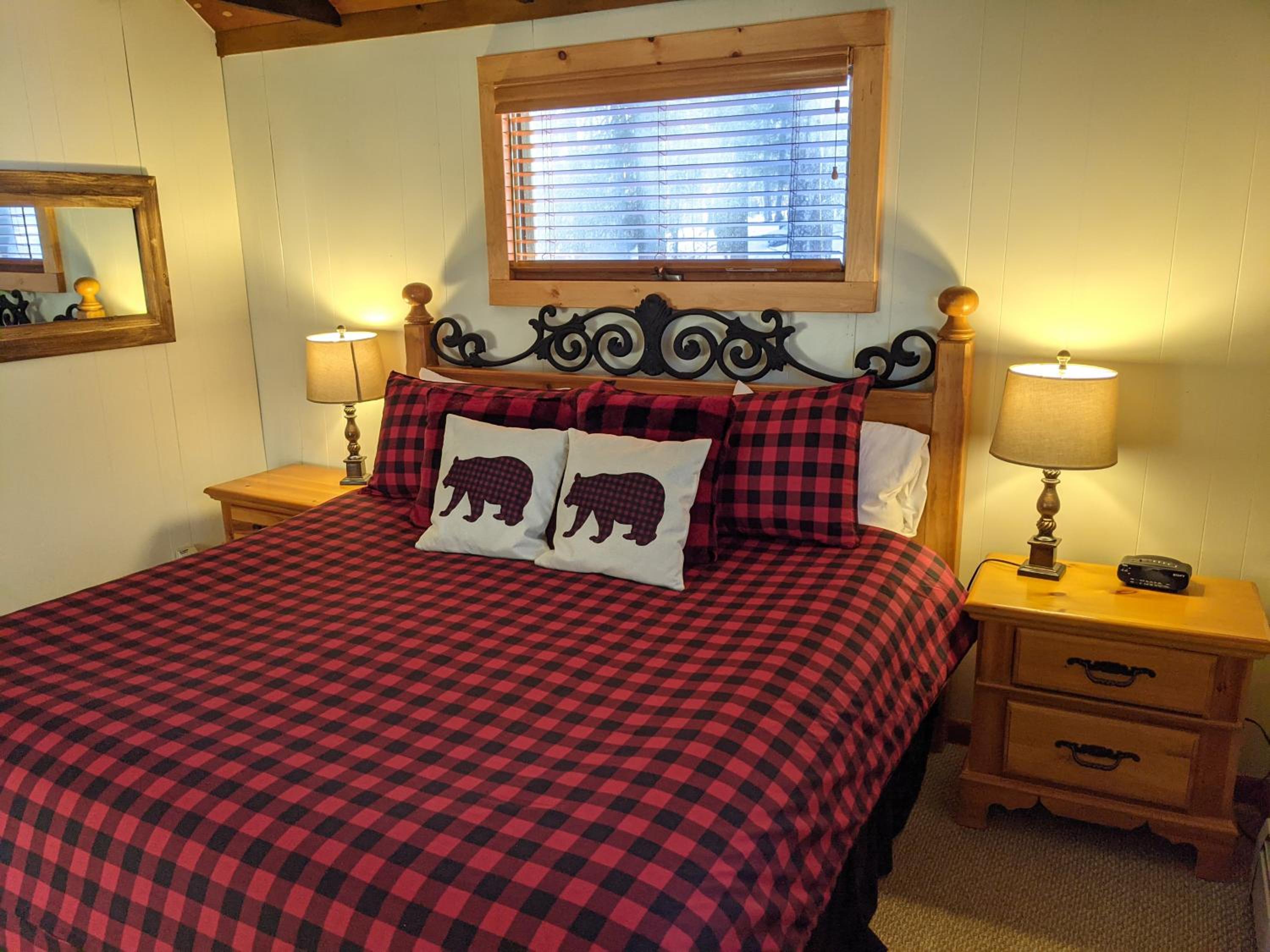 Ludlow Vacations - The "Okemo House" at Clocktower - Property Image 4