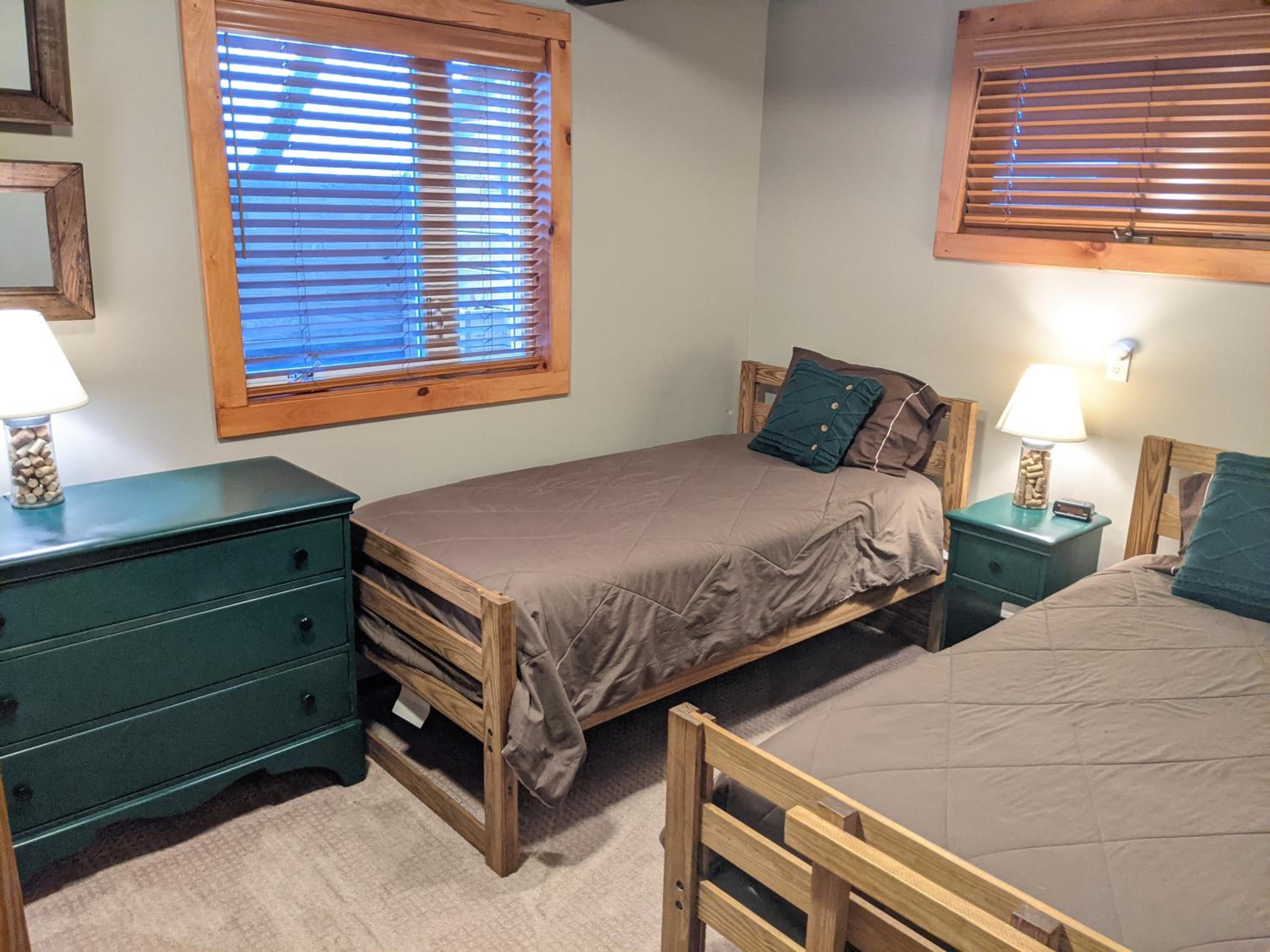 Ludlow Vacations - The "Okemo House" at Clocktower - Property Image 1