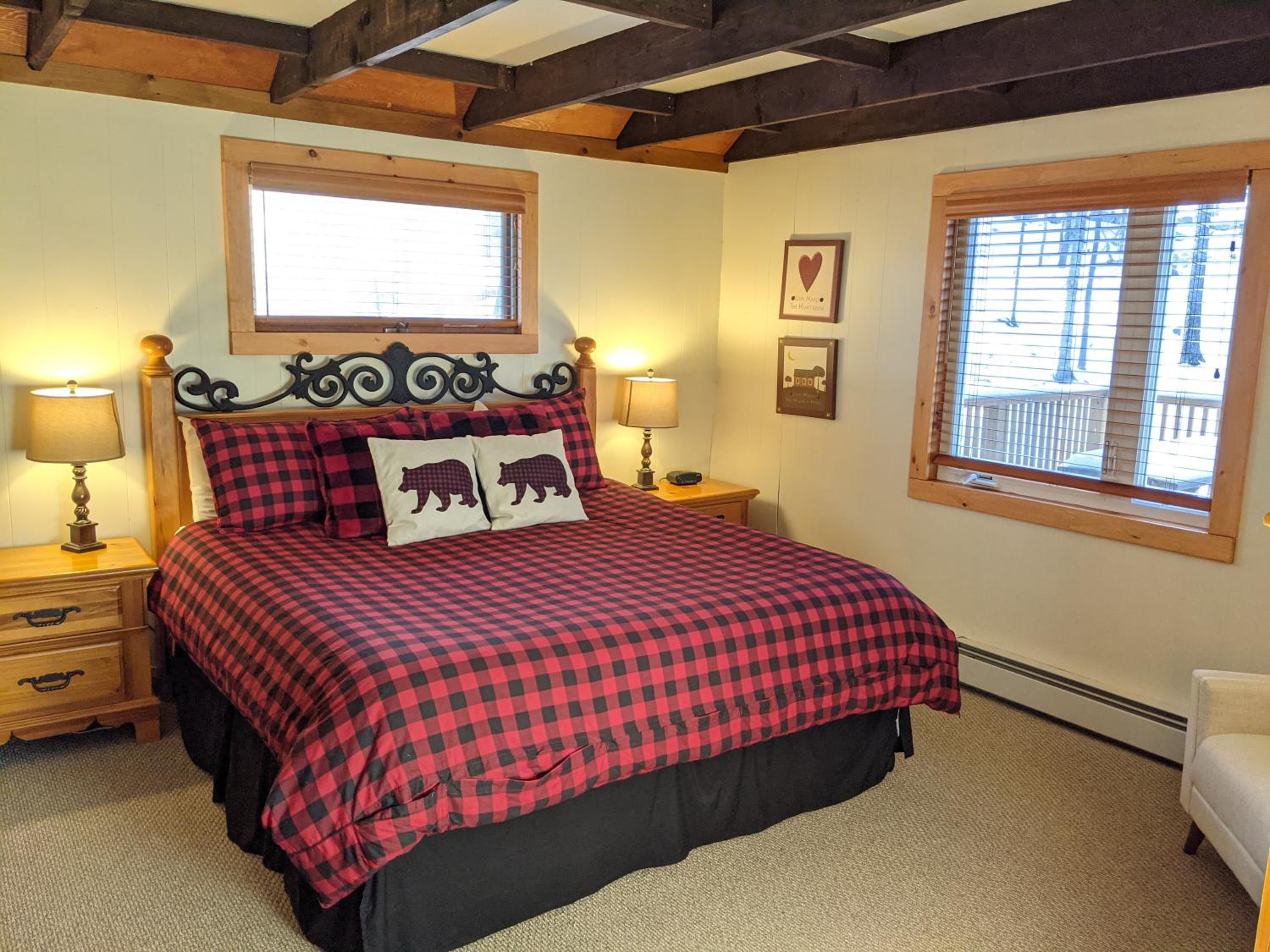 Ludlow Vacations - The "Okemo House" at Clocktower - Property Image 3