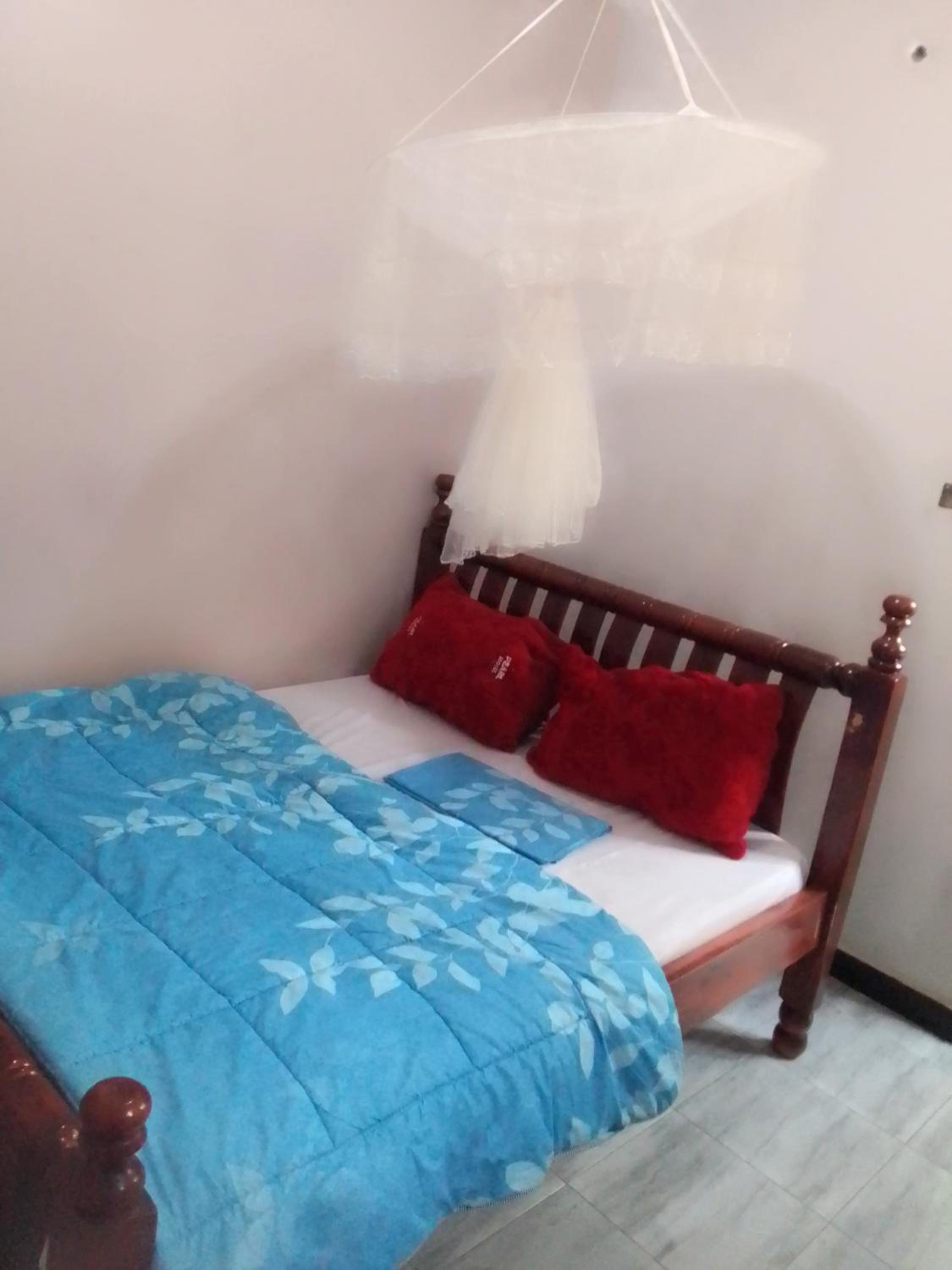 Pearl motel buloba opposite forrest park view 2