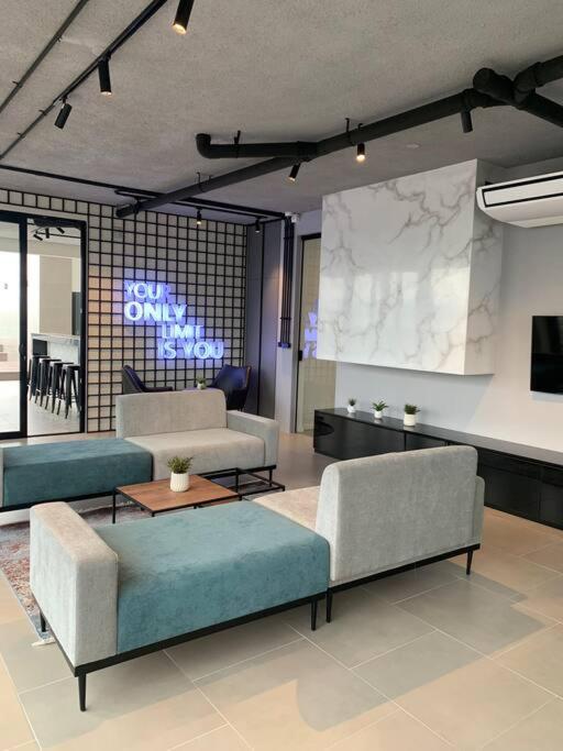 Sofisticado smart en equipetrol!