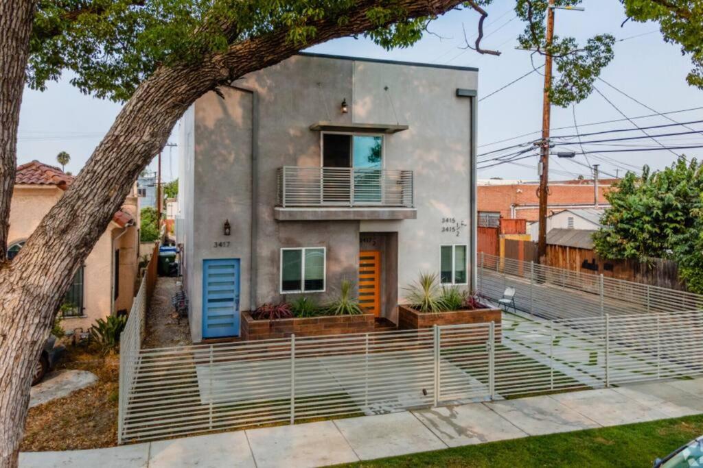 NEW Luxury Townhome Sleeps 9 Near USC/DTLA/Expo