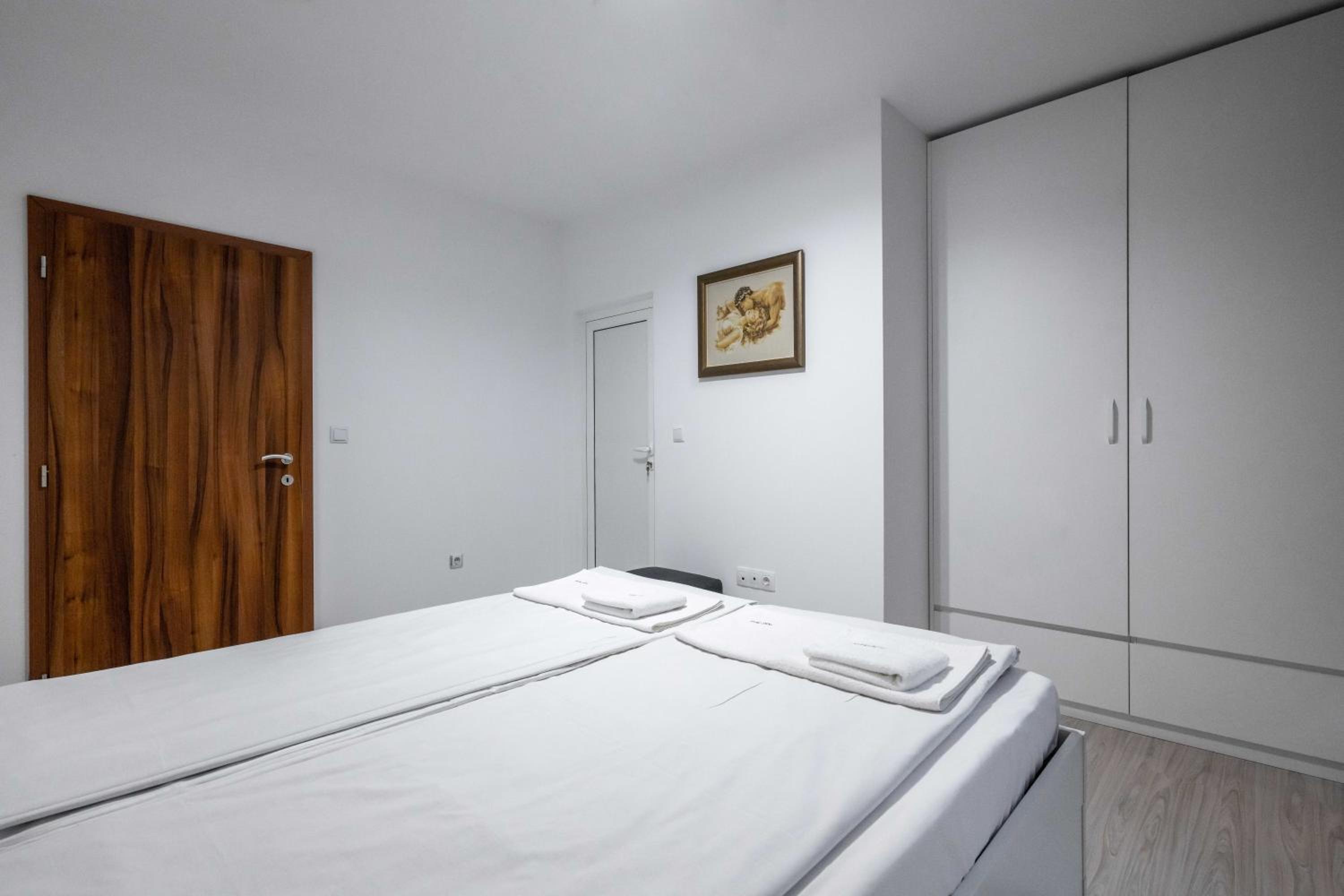 Modern Living - 1BD on blvd. Tsar Boris II