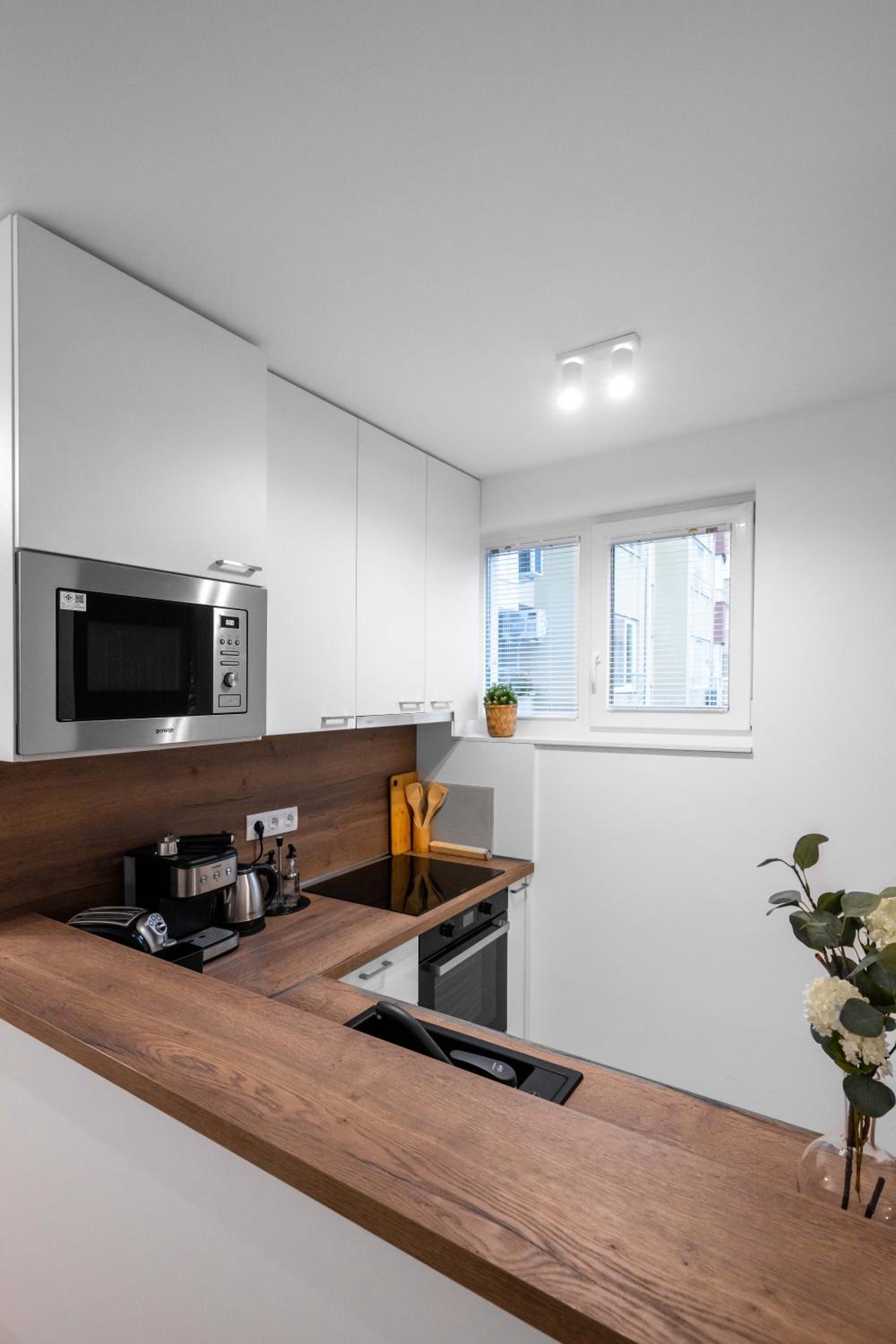 Modern Living - 1BD on blvd. Tsar Boris II