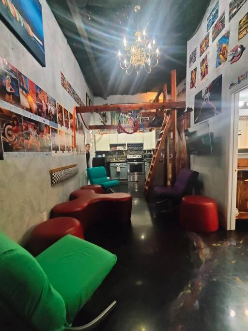 lounge
