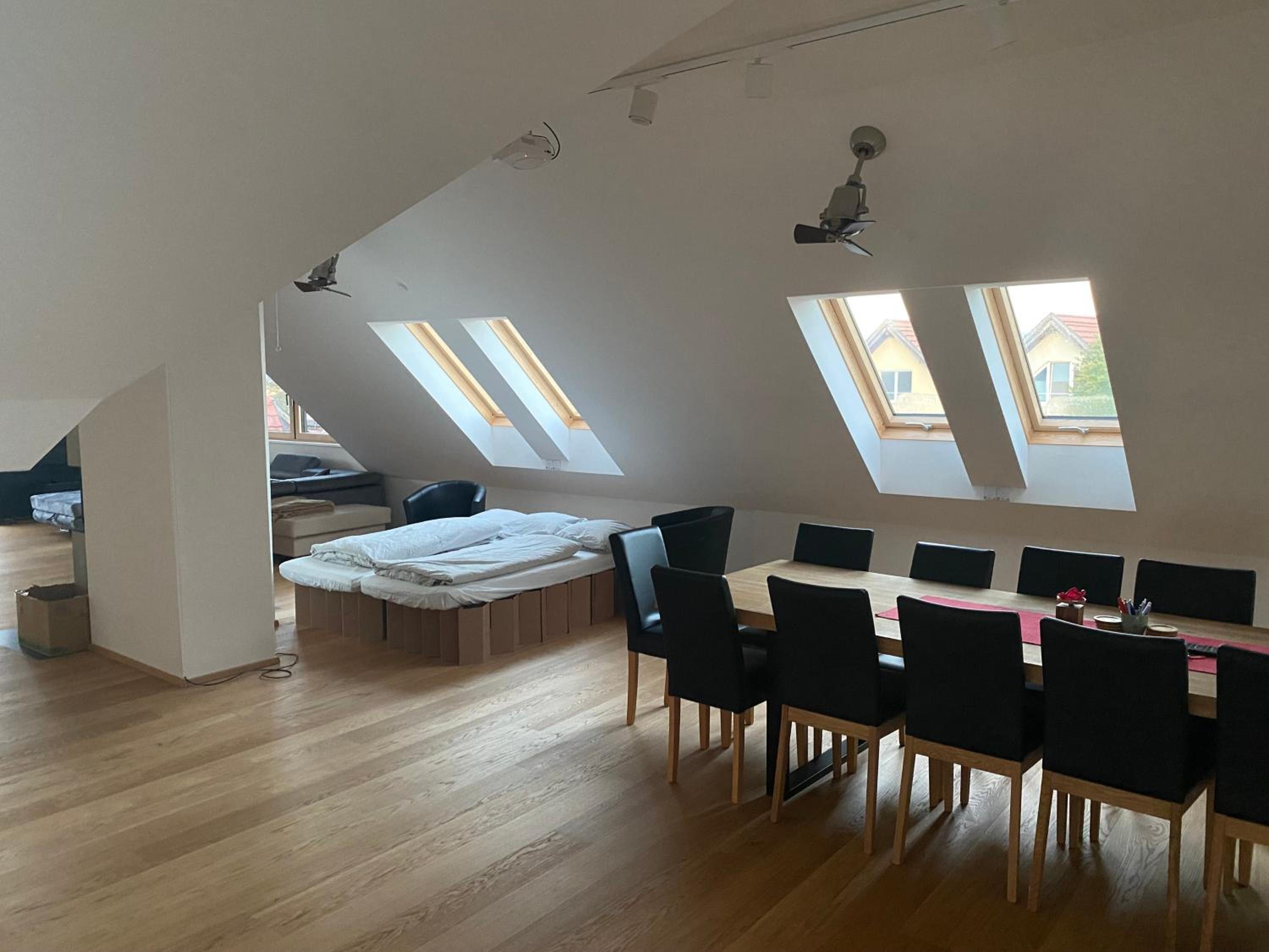 NICHT MEHR VERFÜGBAR Salzburg-Loft im Stadtteil Leopoldskron-Moos 120qm mit Balkon & Untersbergblick