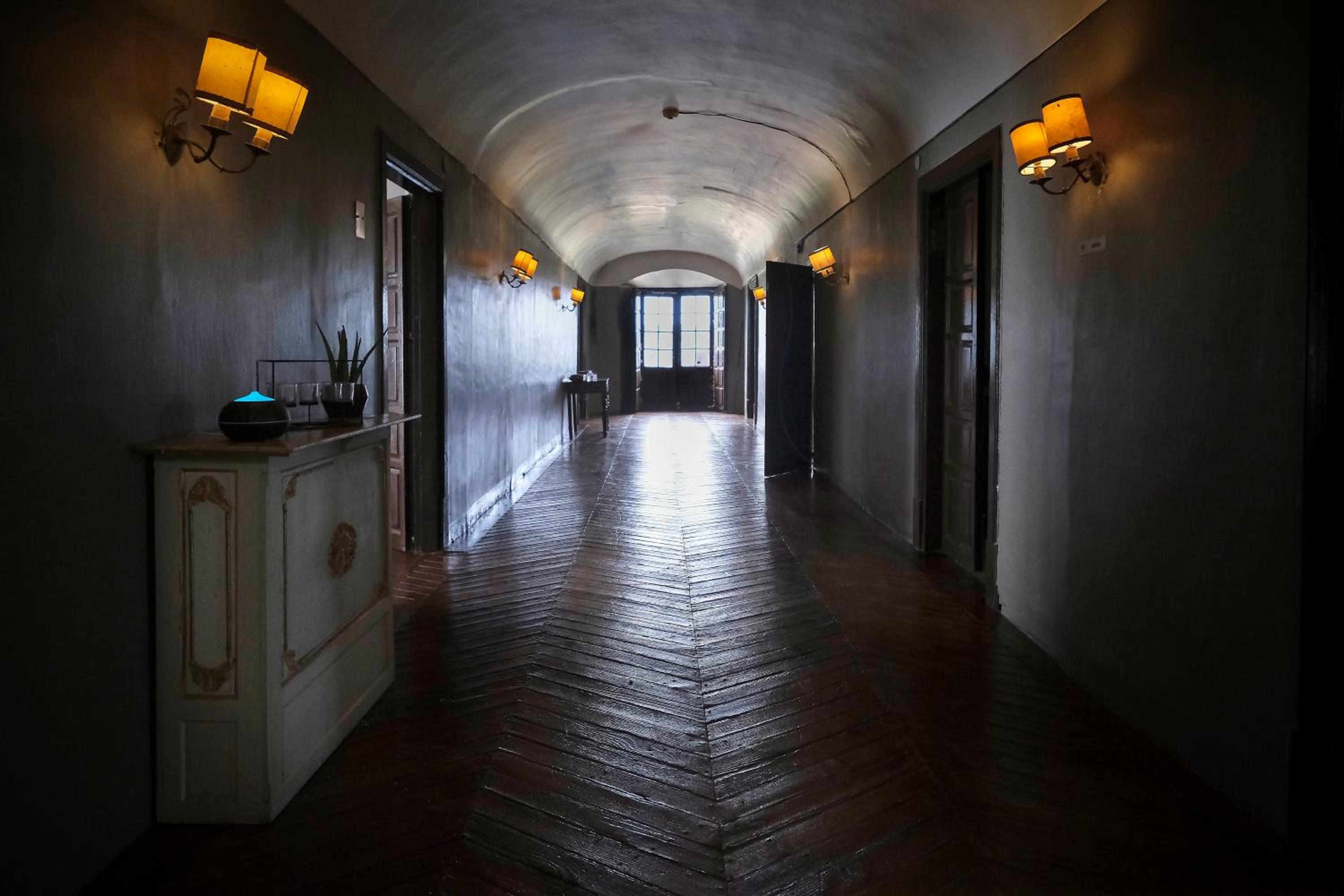 CASA RURAL PALACIO CONDE DE ALDANA con piscina entre encinares y dehesas