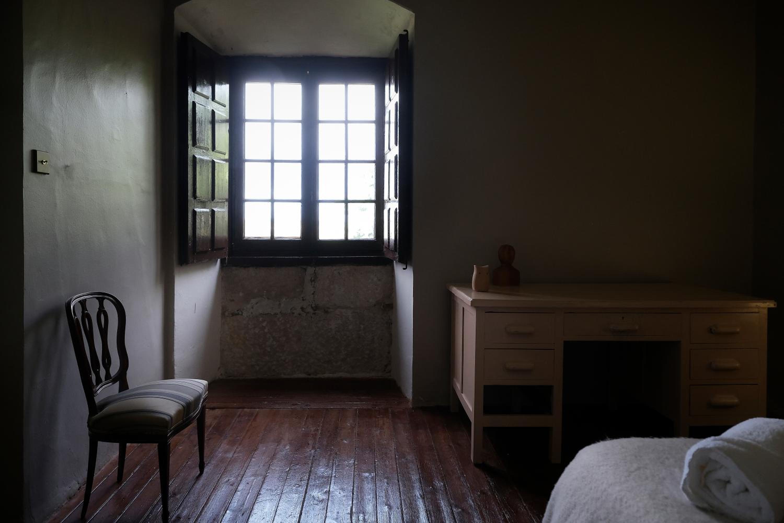 CASA RURAL PALACIO CONDE DE ALDANA con piscina entre encinares y dehesas