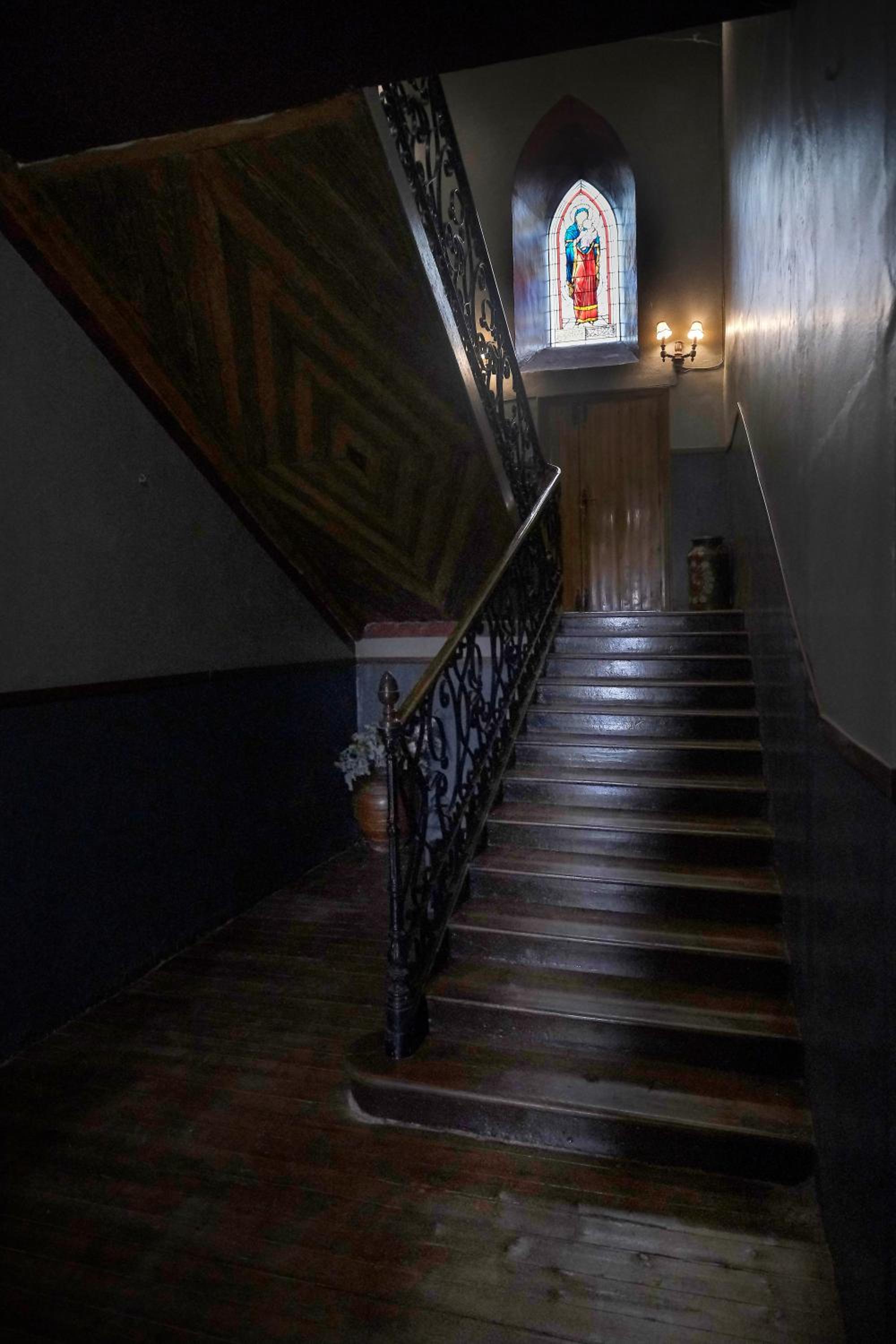 CASA RURAL PALACIO CONDE DE ALDANA con piscina entre encinares y dehesas