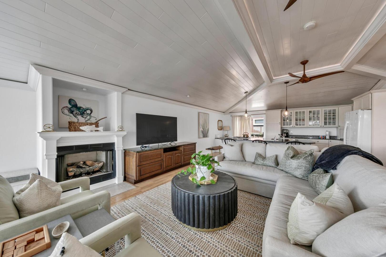 Henderson Haus - Is a Fabulous 3BR Townhome in Destin view 4