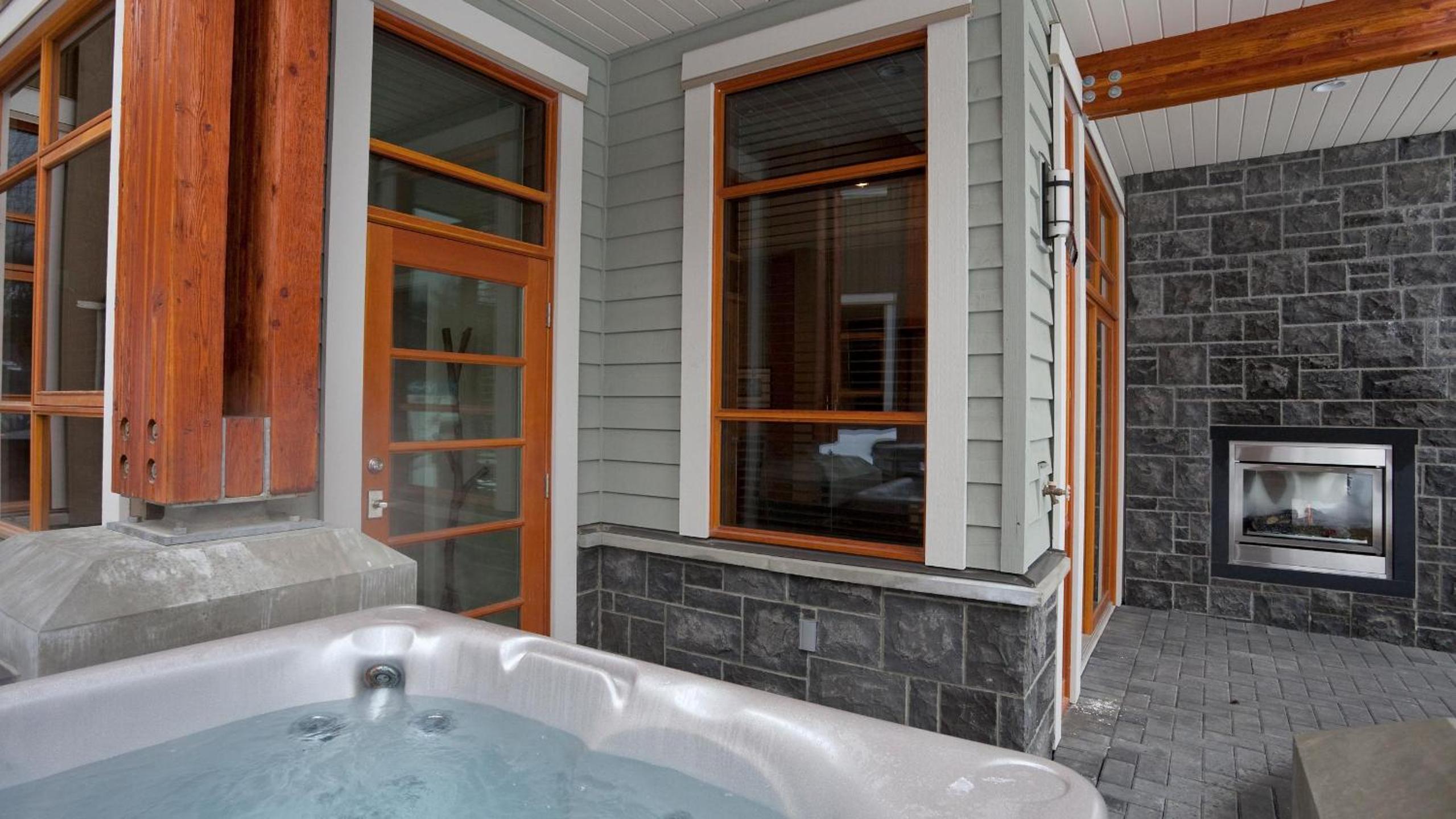 Fitzsimmons Walk 13 | Luxury Townhome Near Village, Hot Tub, Parking