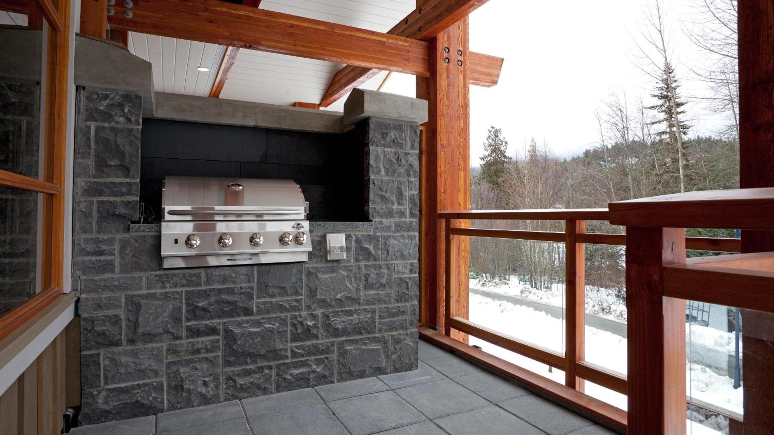 Fitzsimmons Walk 13 | Luxury Townhome Near Village, Hot Tub, Parking