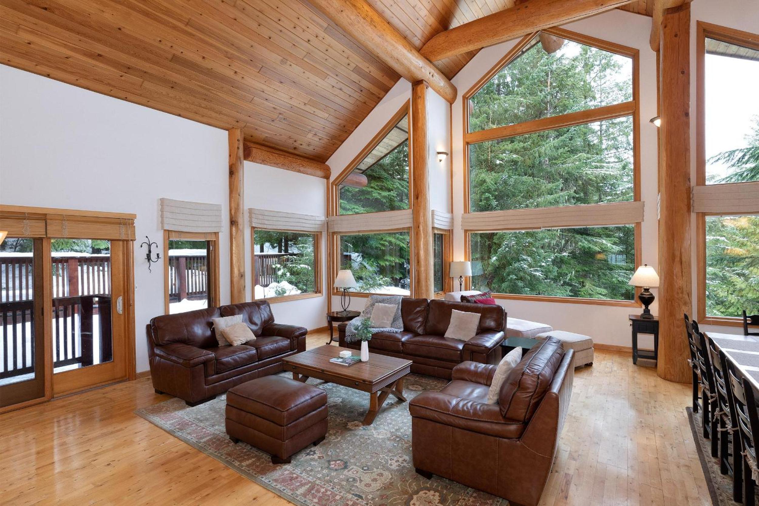 Falcon's Nest | Classic Log Home w/ Village Parking, Hot Tub, & Fireplace