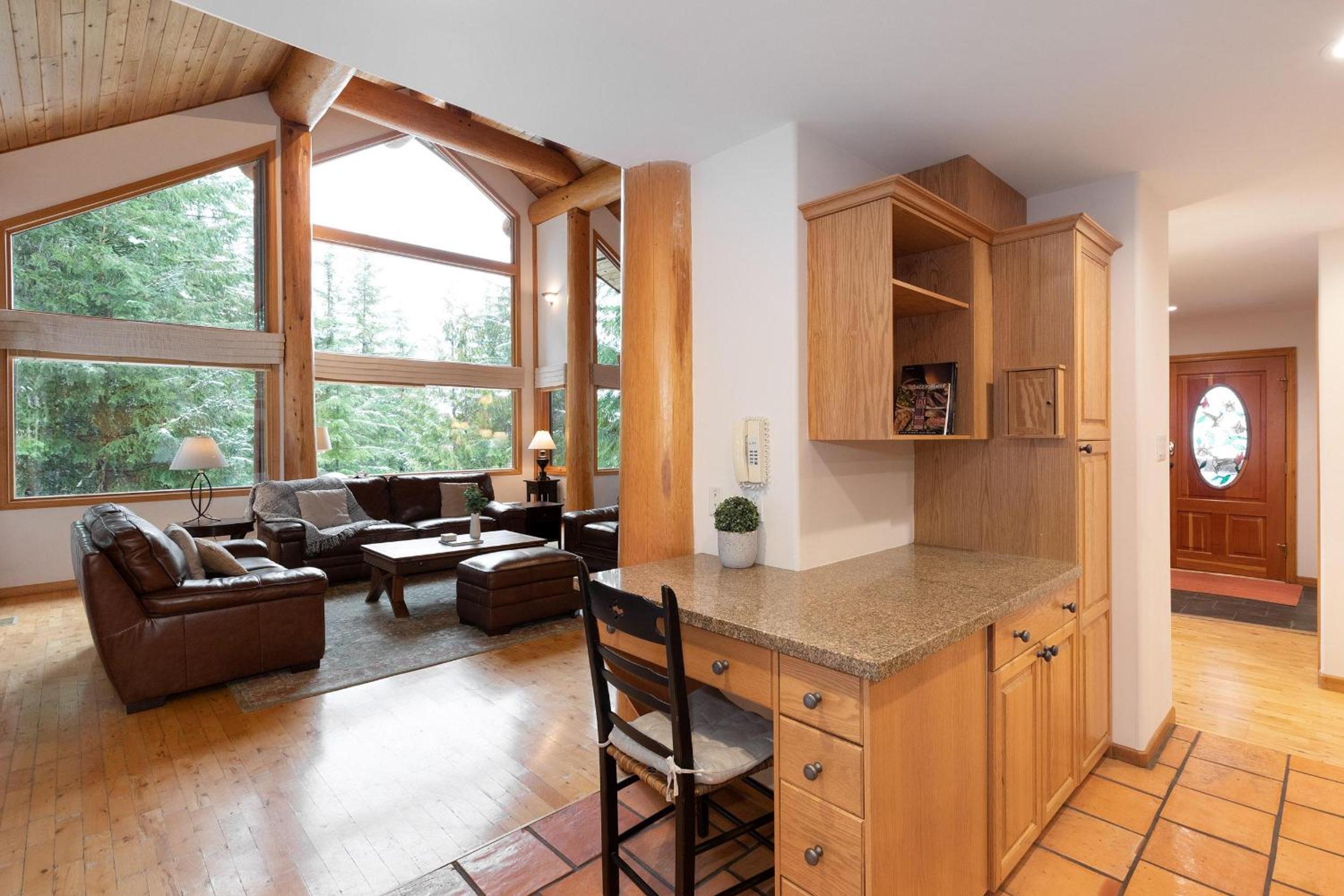 Falcon's Nest | Classic Log Home w/ Village Parking, Hot Tub, & Fireplace