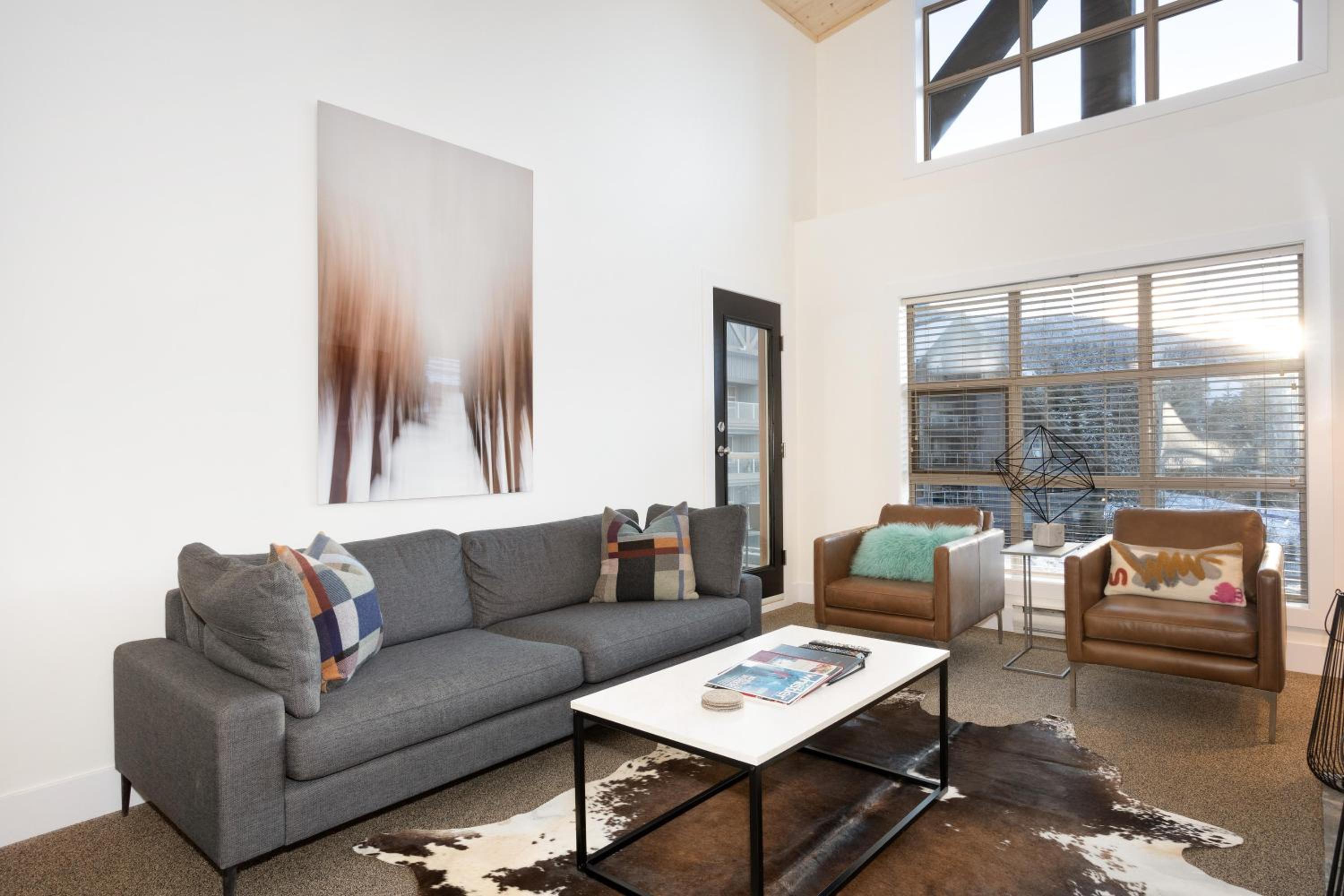 Aspens 466 | Family-Friendly Ski-in Ski-out, Three Hot Tubs, Heated Pool