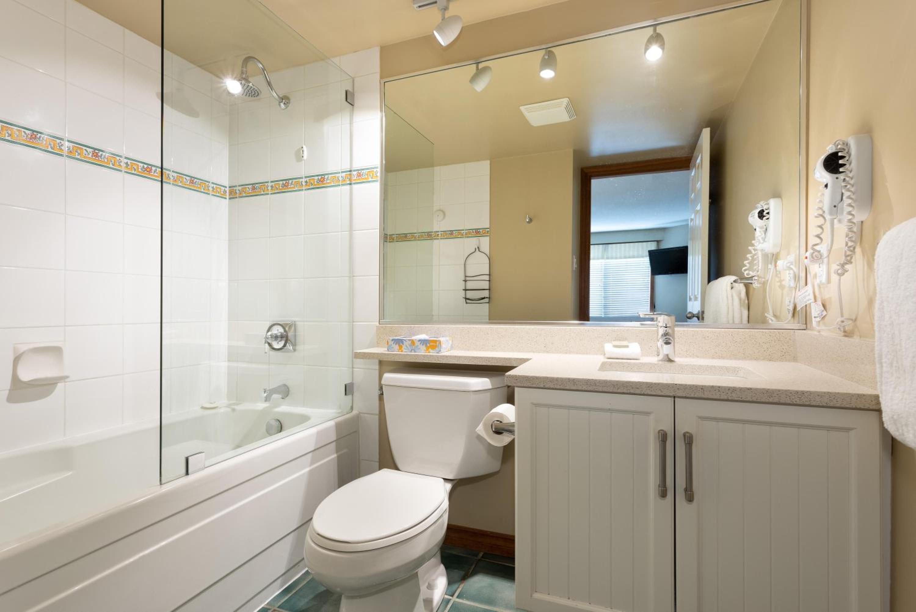 Aspens 466 | Family-Friendly Ski-in Ski-out, Three Hot Tubs, Heated Pool