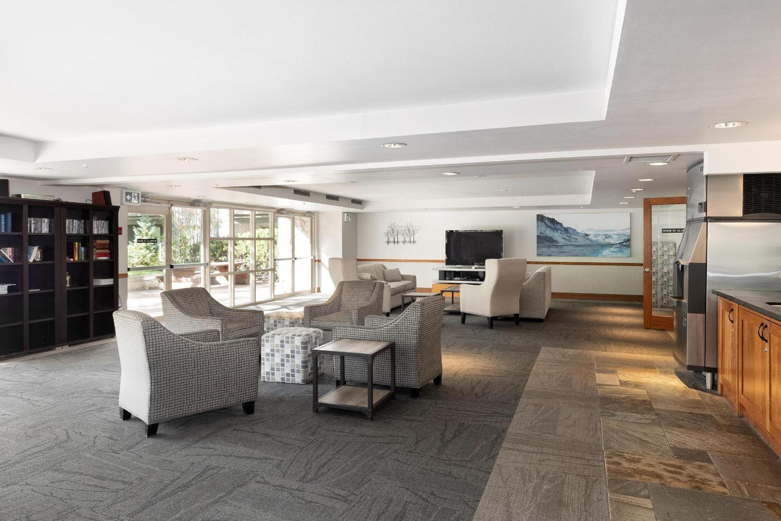 Aspens 466 | Family-Friendly Ski-in Ski-out, Three Hot Tubs, Heated Pool