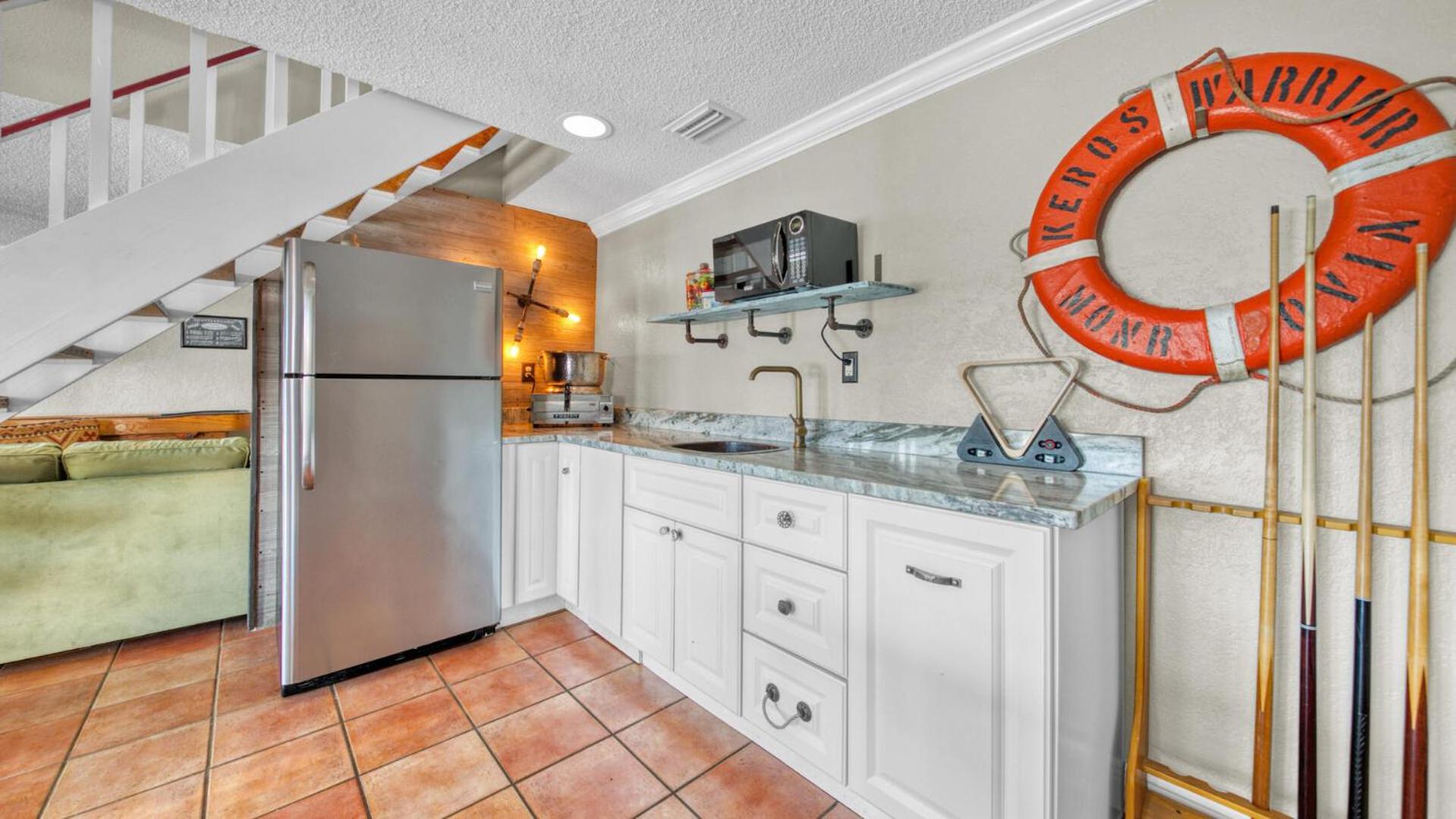 Palm Breeze - Is a 4BR with Private Pool and Boat Dock in Destin view 3