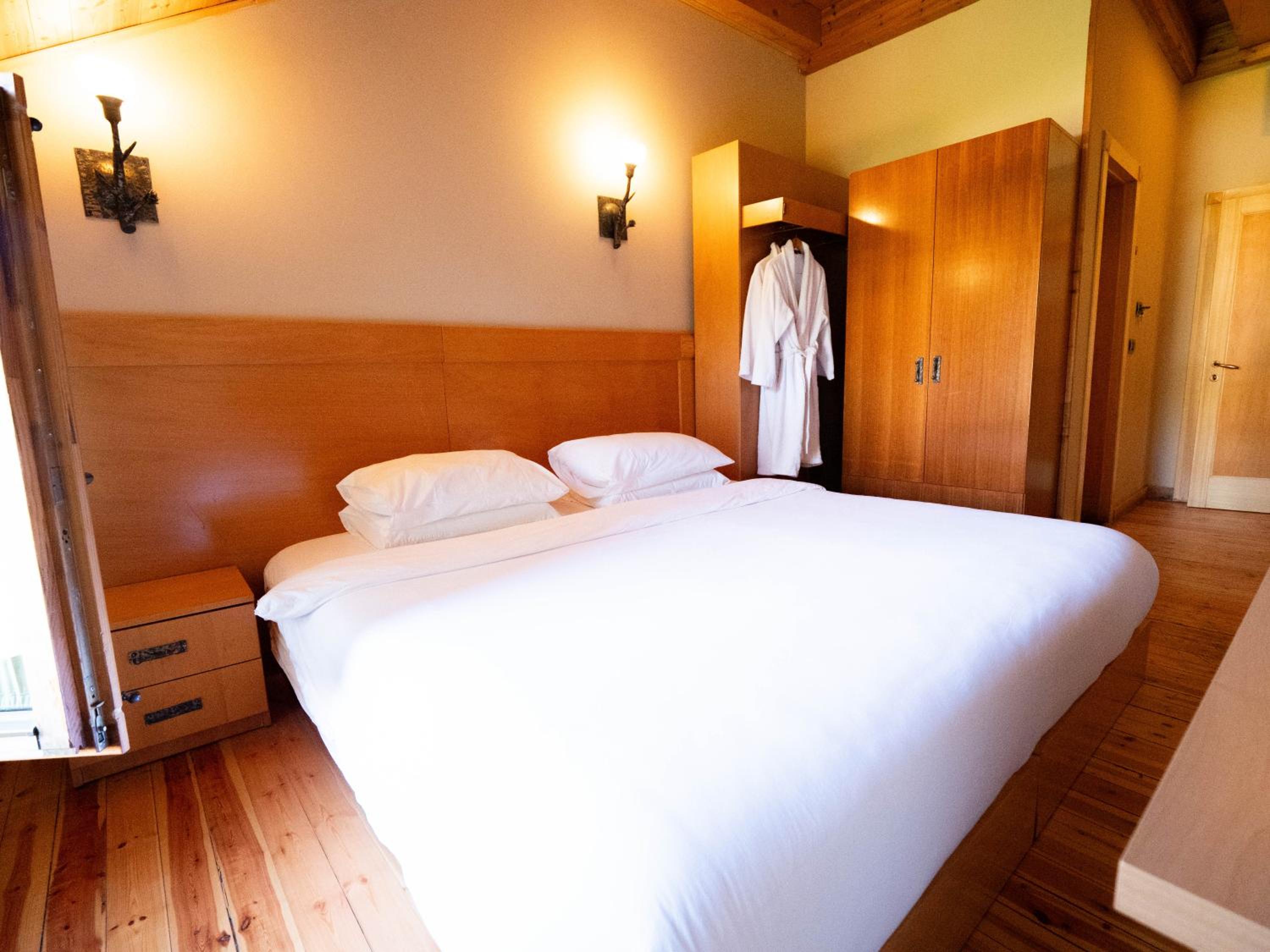 Natyral Razma Resort