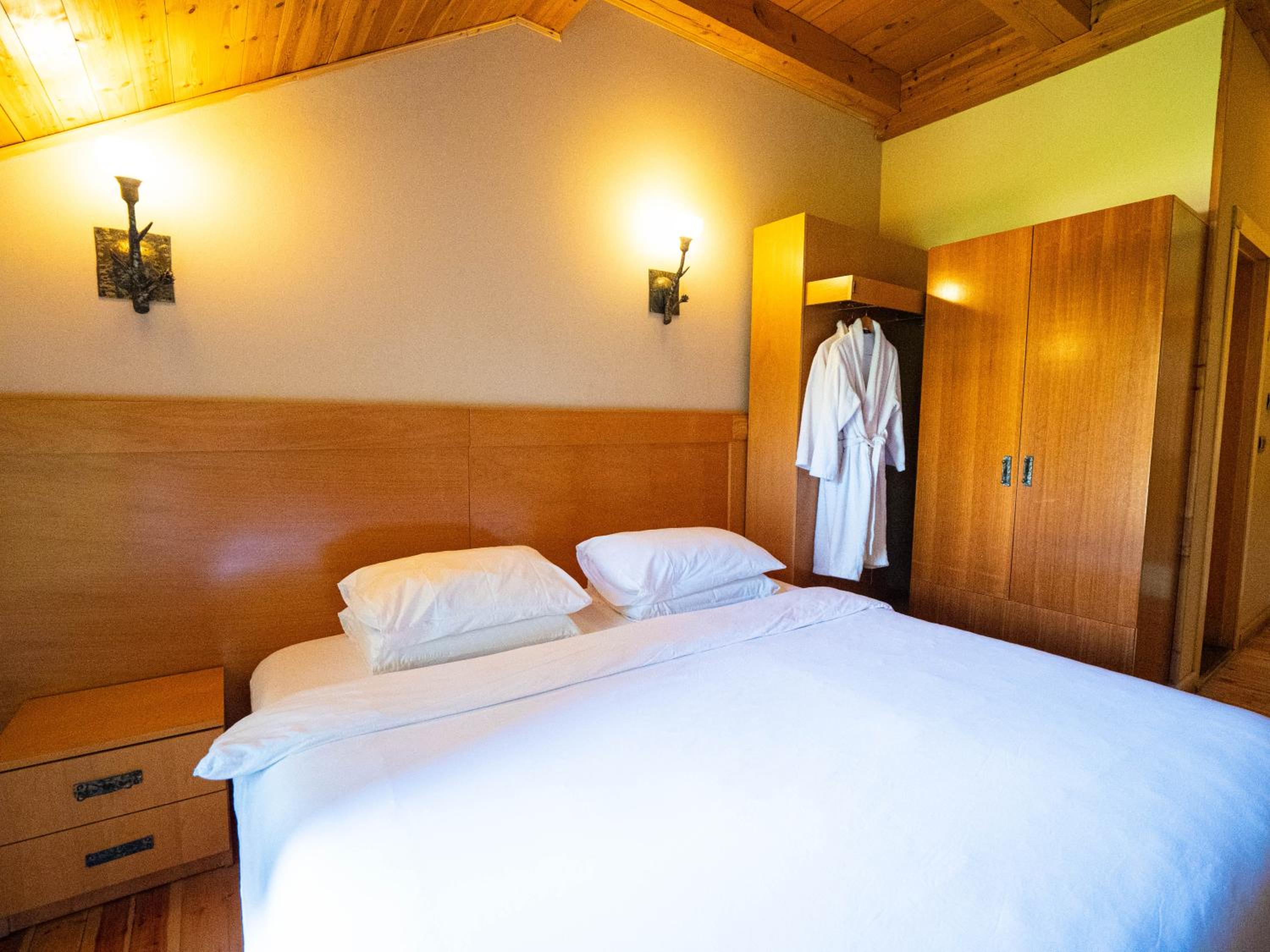 Natyral Razma Resort