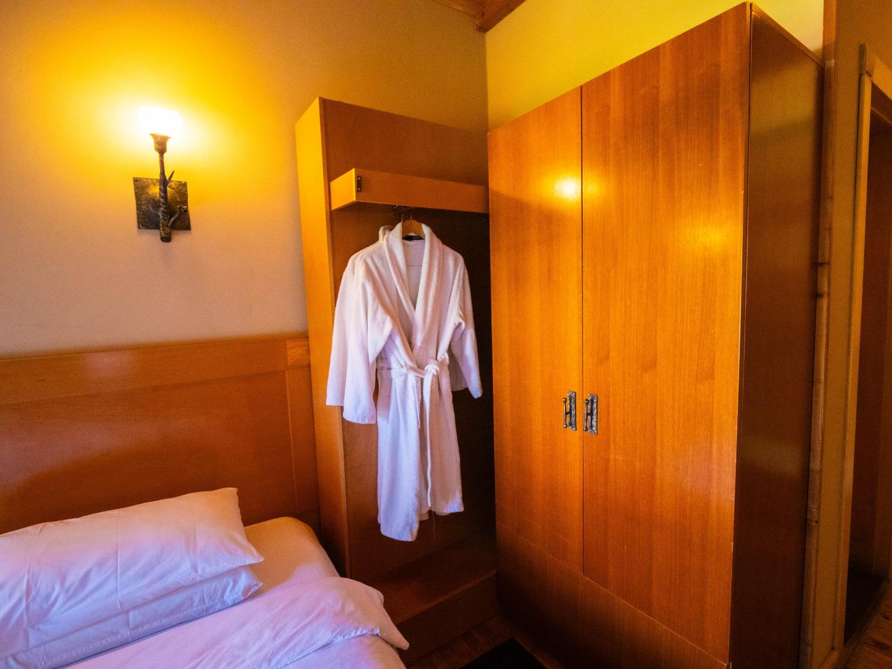Natyral Razma Resort