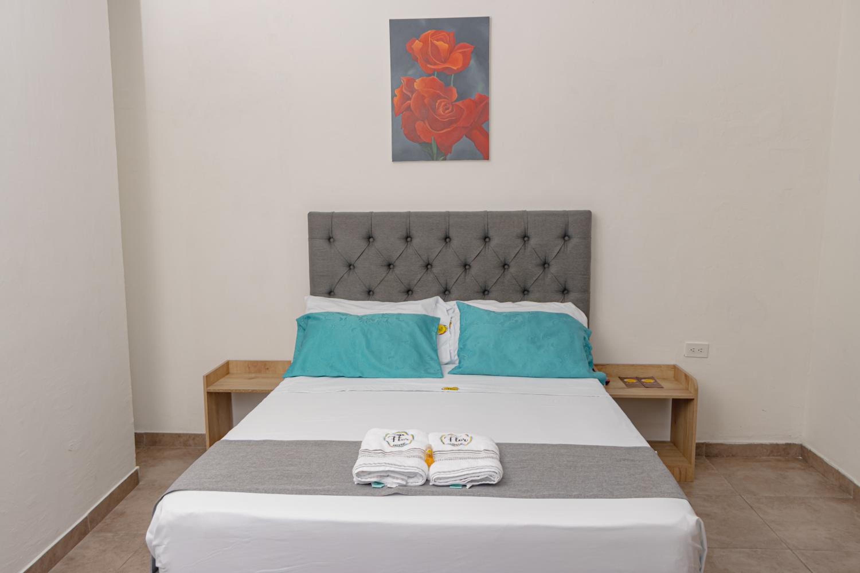 Casa Flor Hostel & Drinks