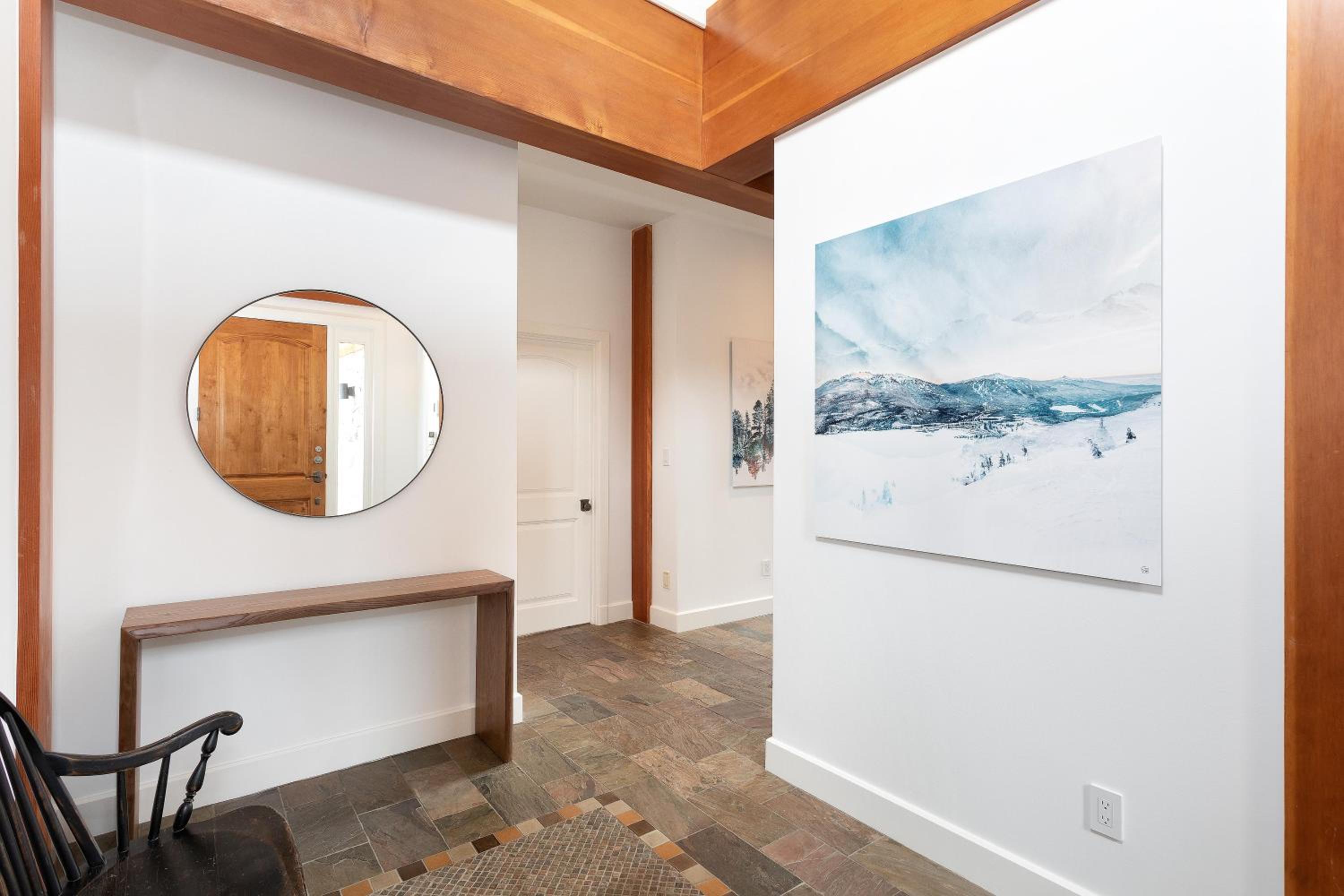 Big Sky Chalet | Stylish Guest Favourite, Hot Tub, Stunning Views