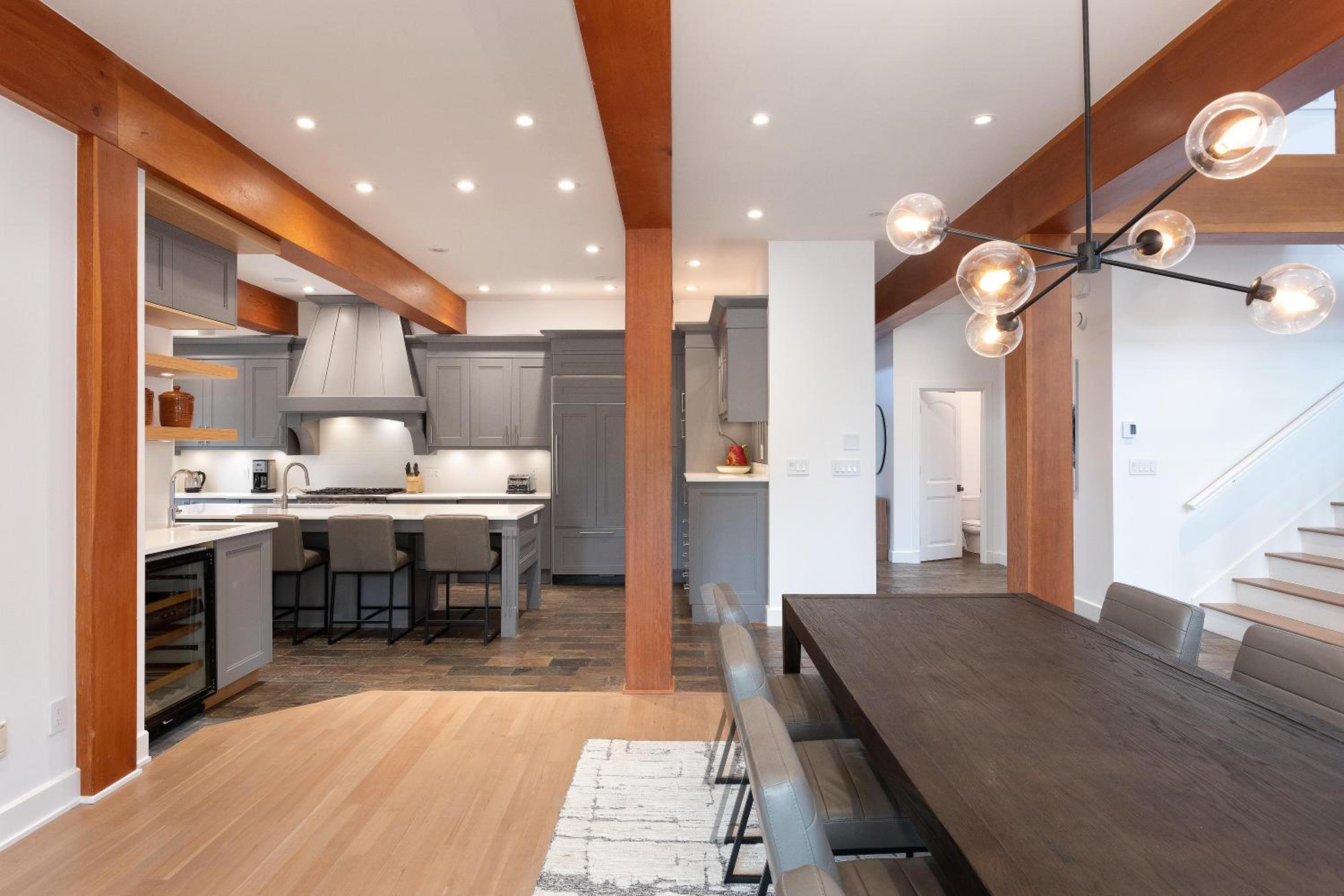 Big Sky Chalet | Stylish Guest Favourite, Hot Tub, Stunning Views