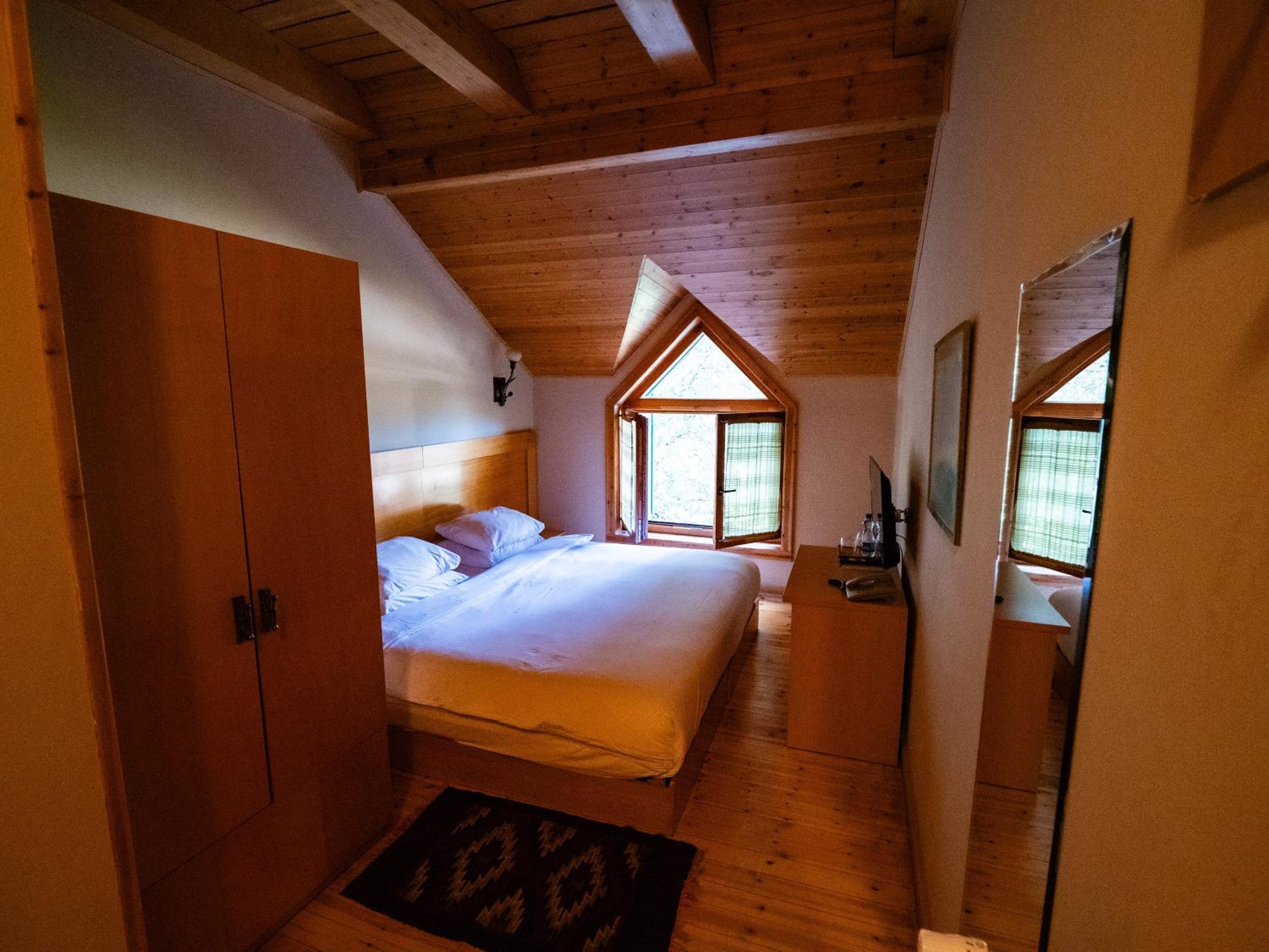 Natyral Razma Resort
