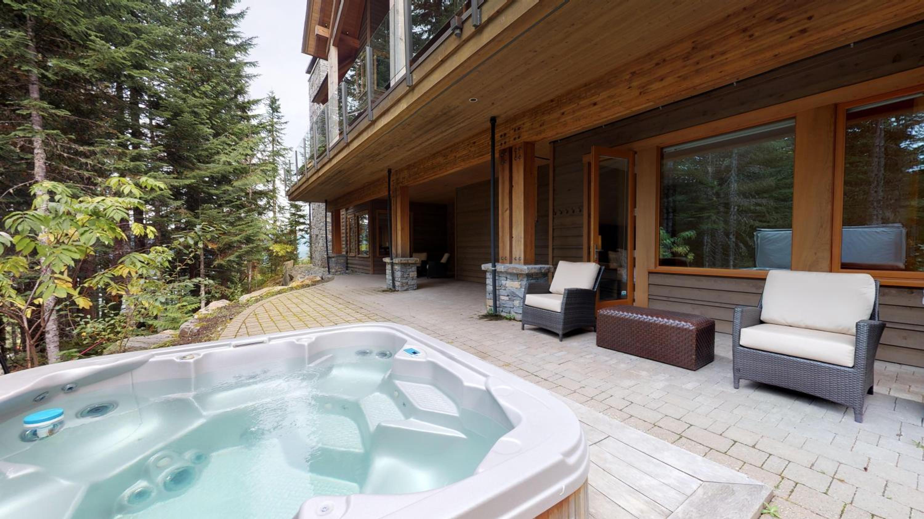Kadenwood 2939 | Luxury Ski Chalet w/ Hot Tub, Media Room, Steam Room, Stunning Views