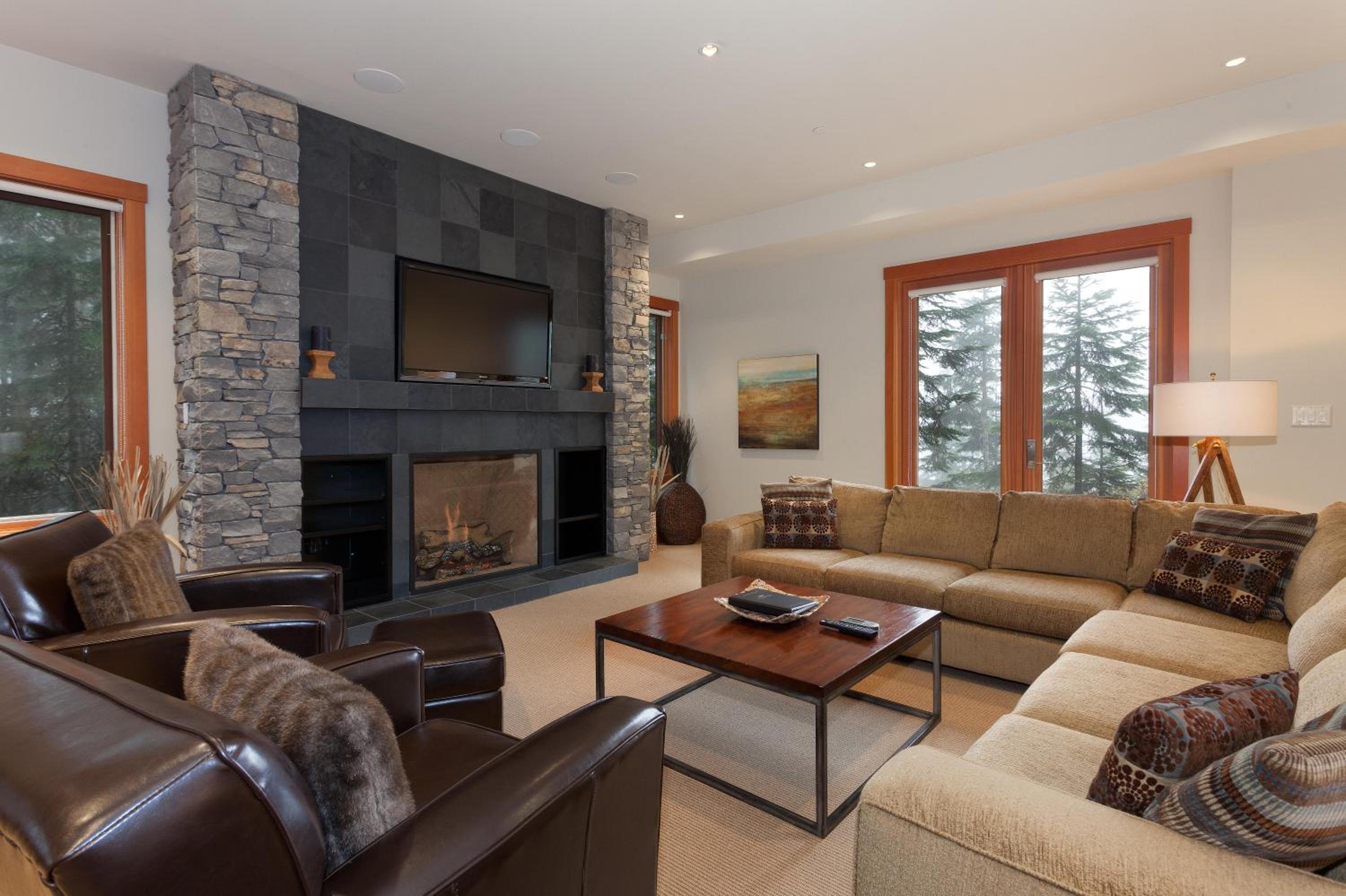 Kadenwood 2939 | Luxury Ski Chalet w/ Hot Tub, Media Room, Steam Room, Stunning Views