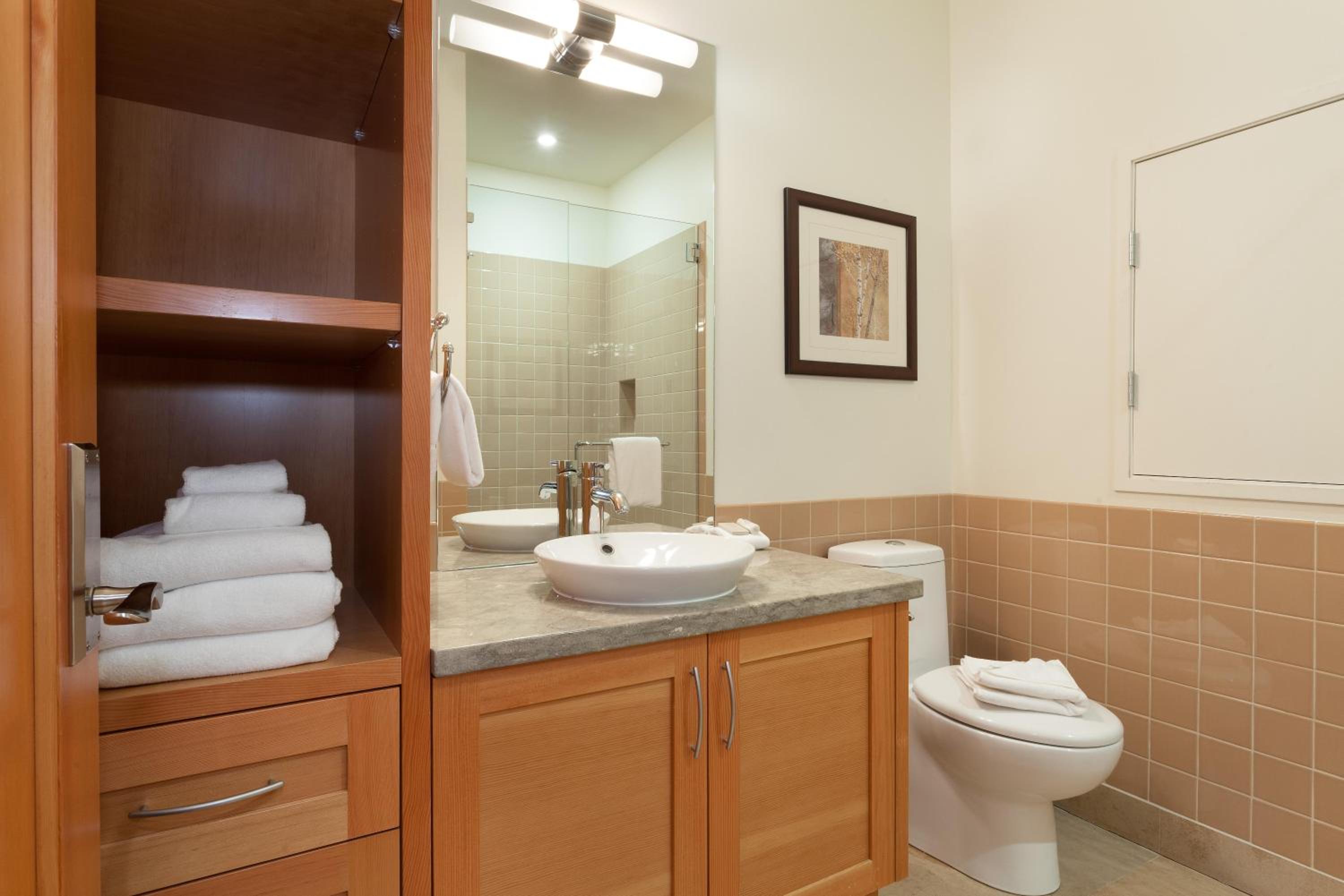 Kadenwood 2939 | Luxury Ski Chalet w/ Hot Tub, Media Room, Steam Room, Stunning Views