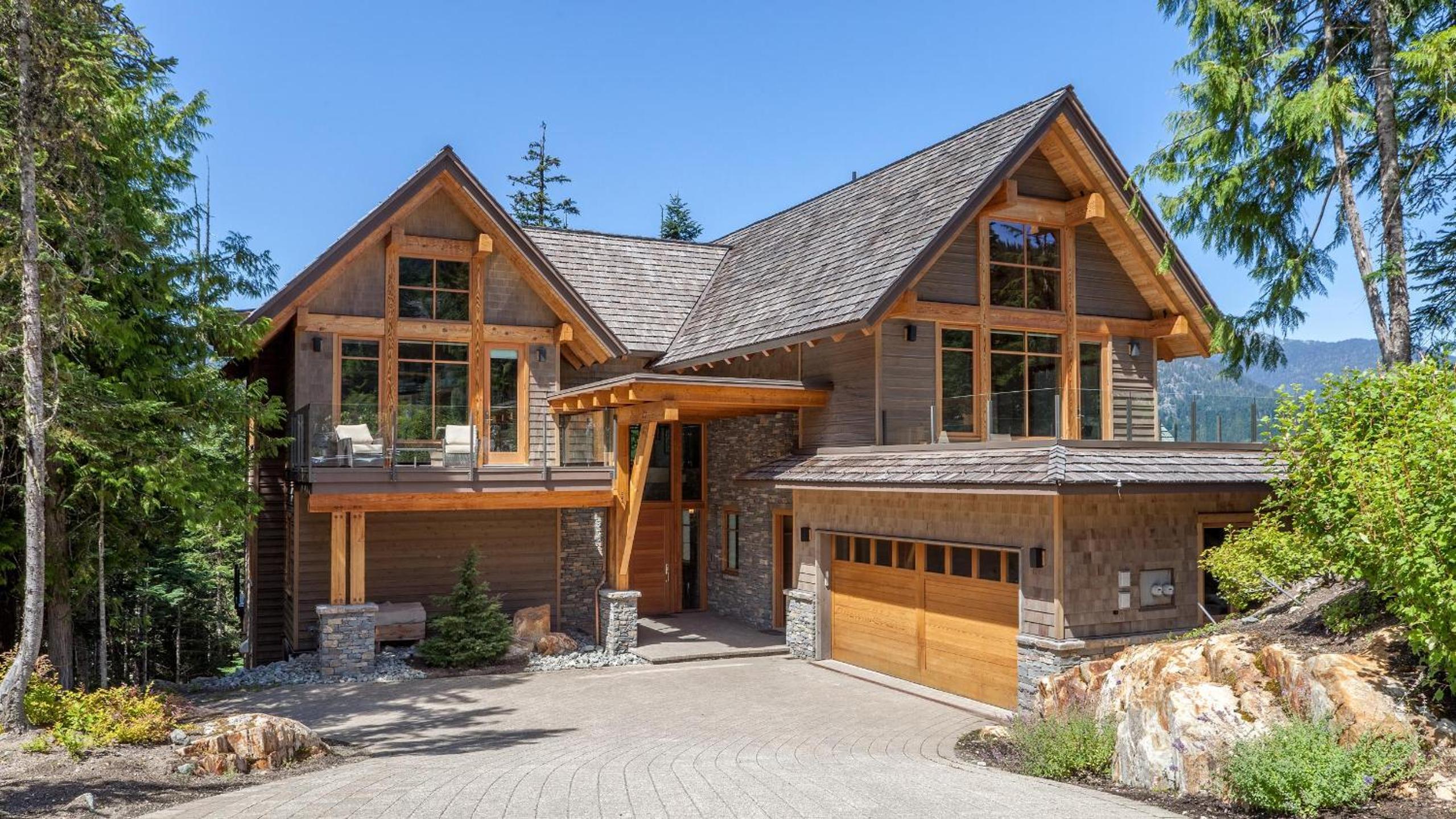 Kadenwood 2939 | Luxury Ski Chalet w/ Hot Tub, Media Room, Steam Room, Stunning Views
