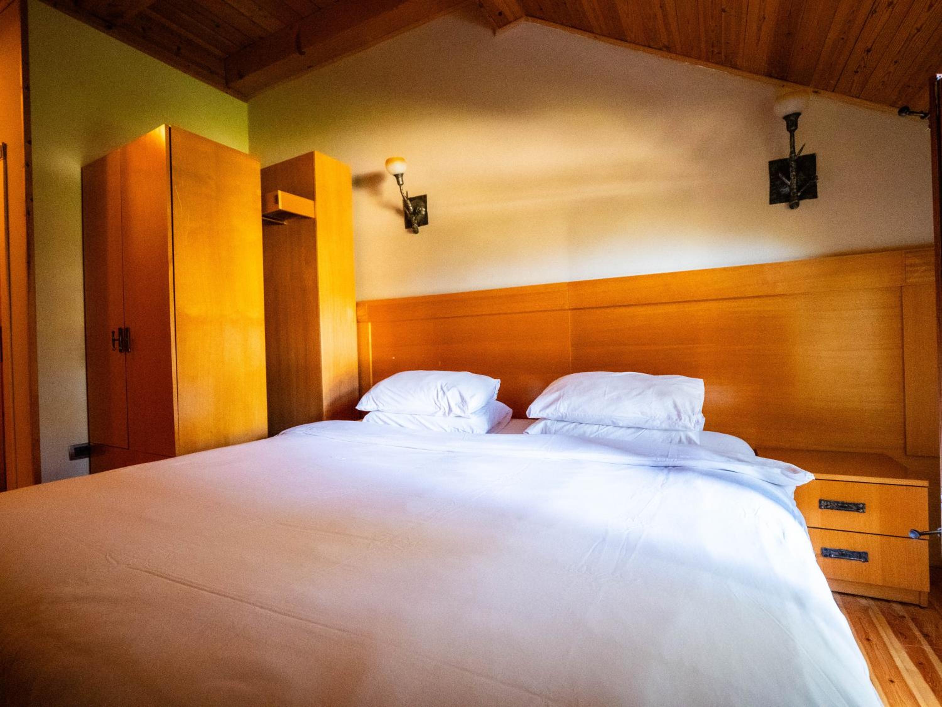 Natyral Razma Resort