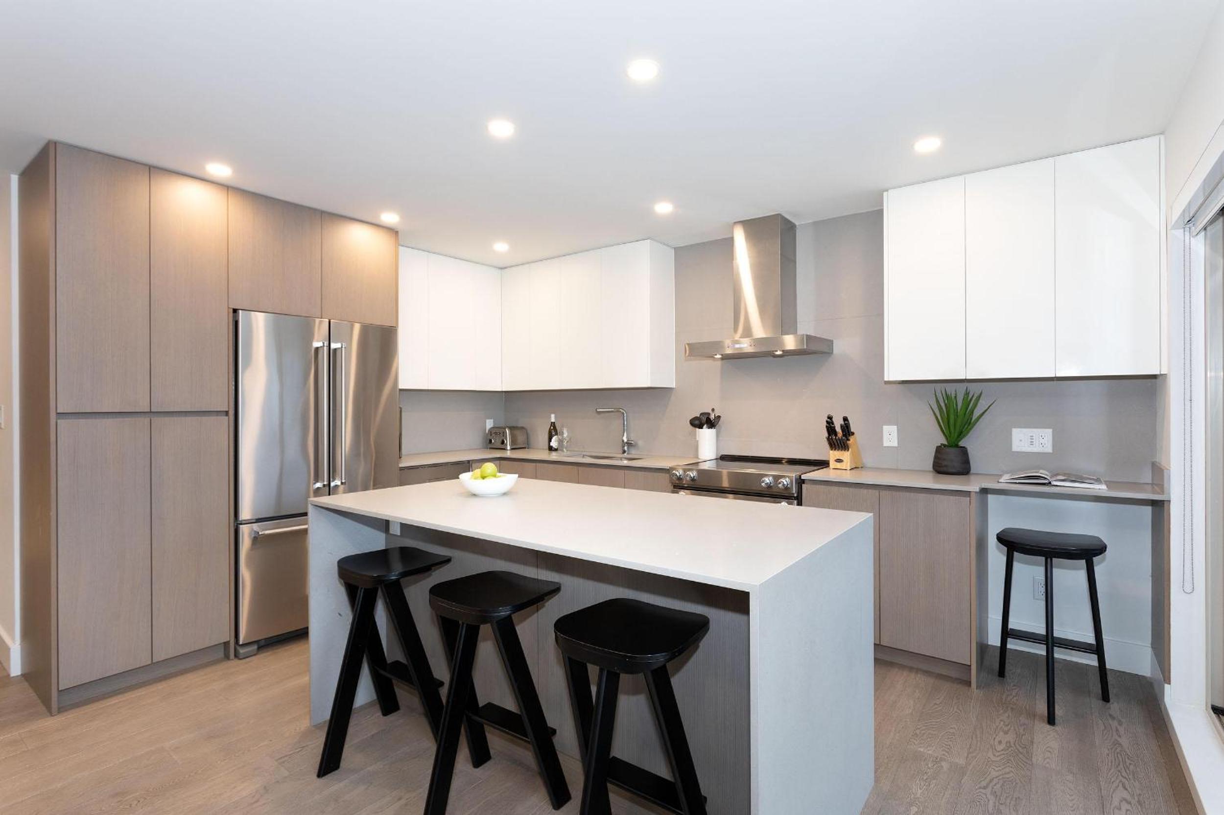 Blackcomb Greens 20 | Stylish Townhome with Parking, Shared Hot tub, Village Shuttle, Views