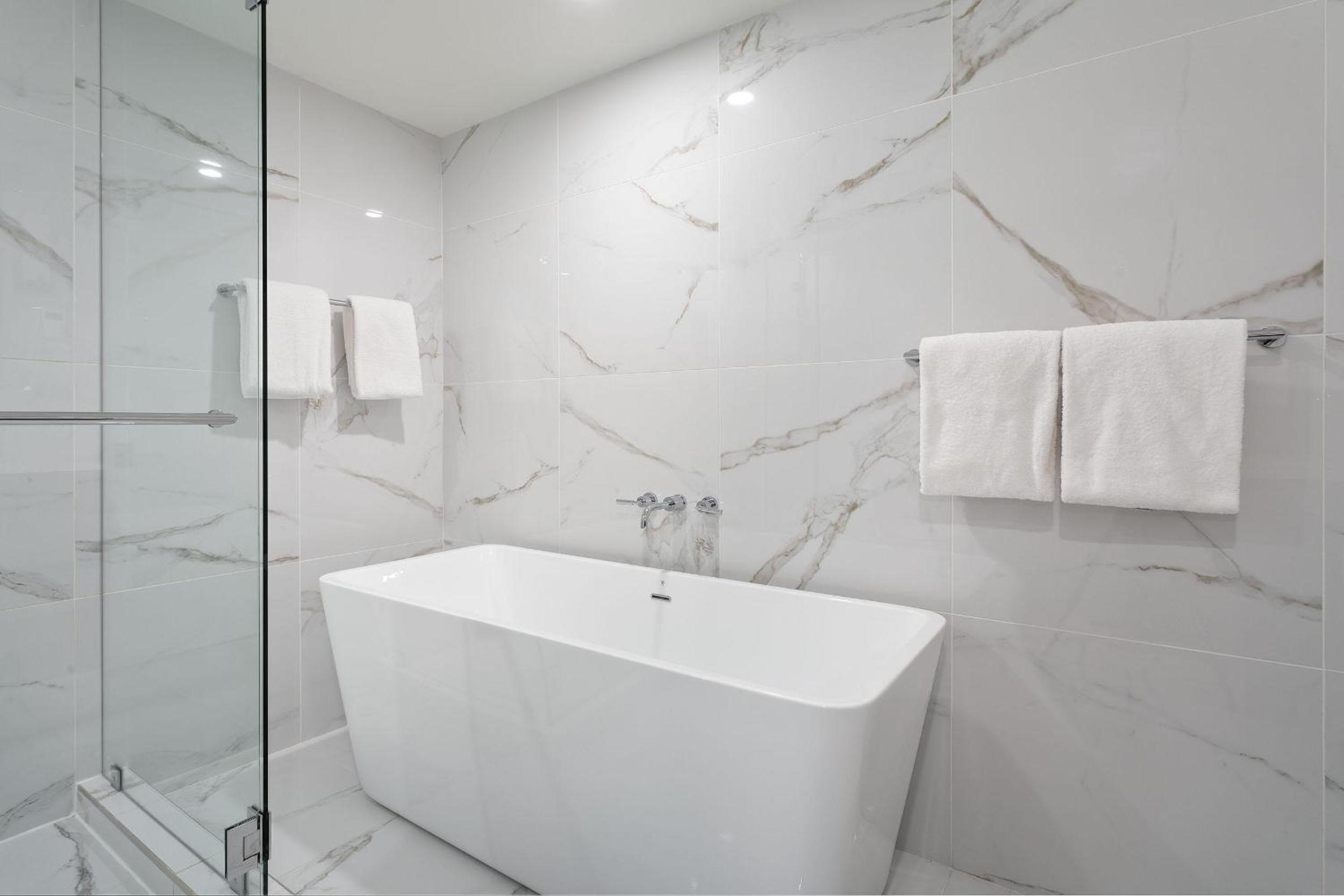 Blackcomb Greens 20 | Stylish Townhome with Parking, Shared Hot tub, Village Shuttle, Views