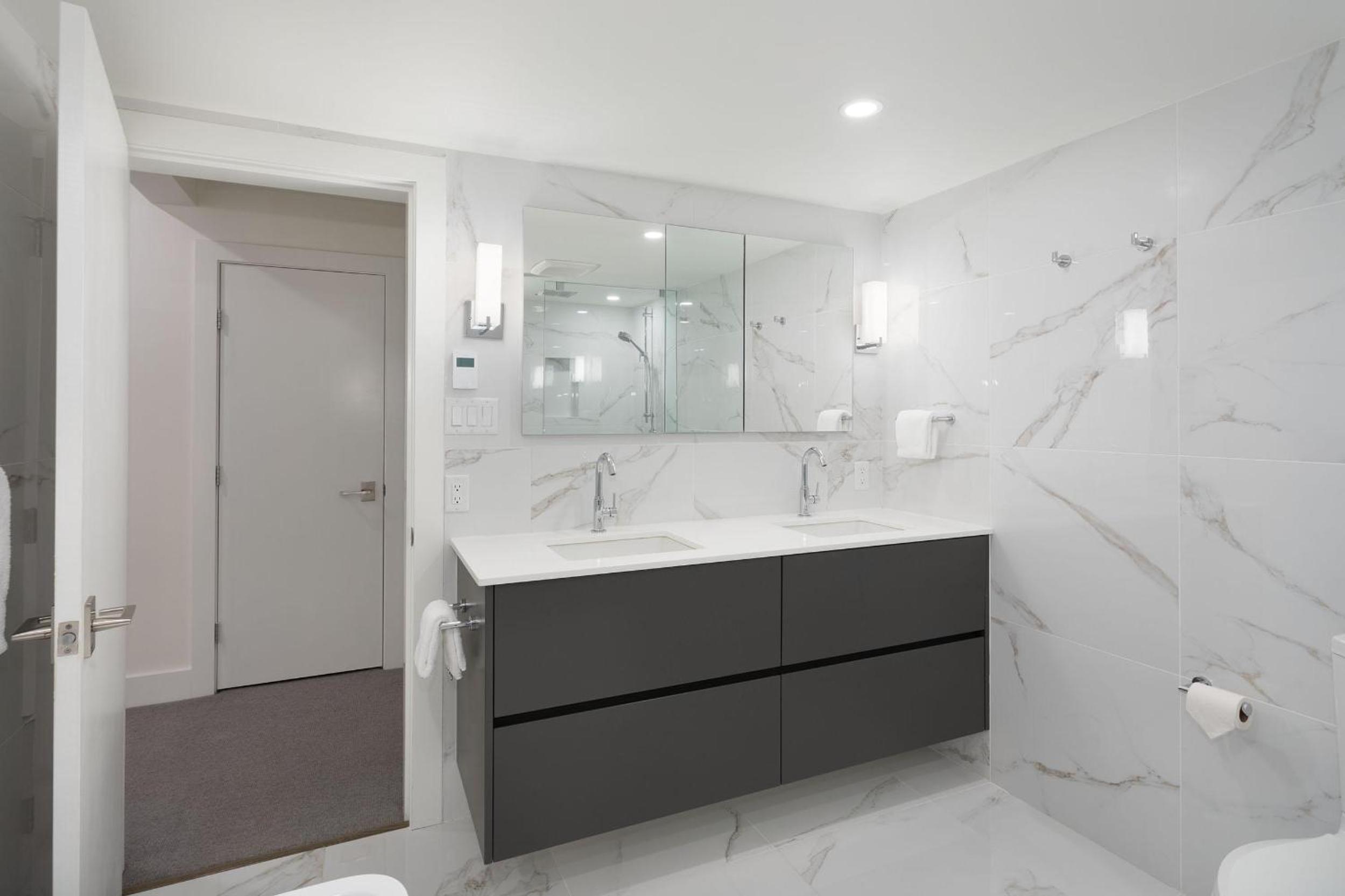 Blackcomb Greens 20 | Stylish Townhome with Parking, Shared Hot tub, Village Shuttle, Views