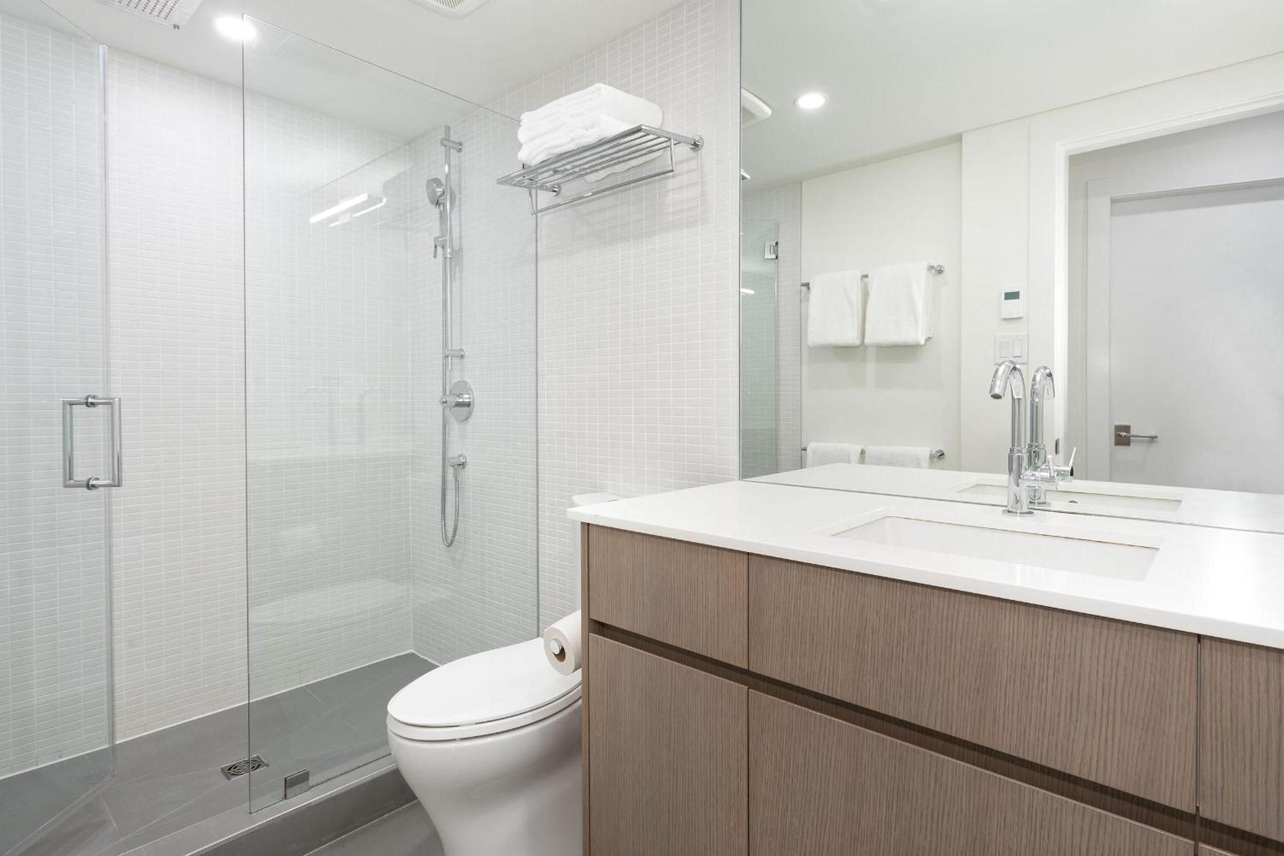 Blackcomb Greens 20 | Stylish Townhome with Parking, Shared Hot tub, Village Shuttle, Views
