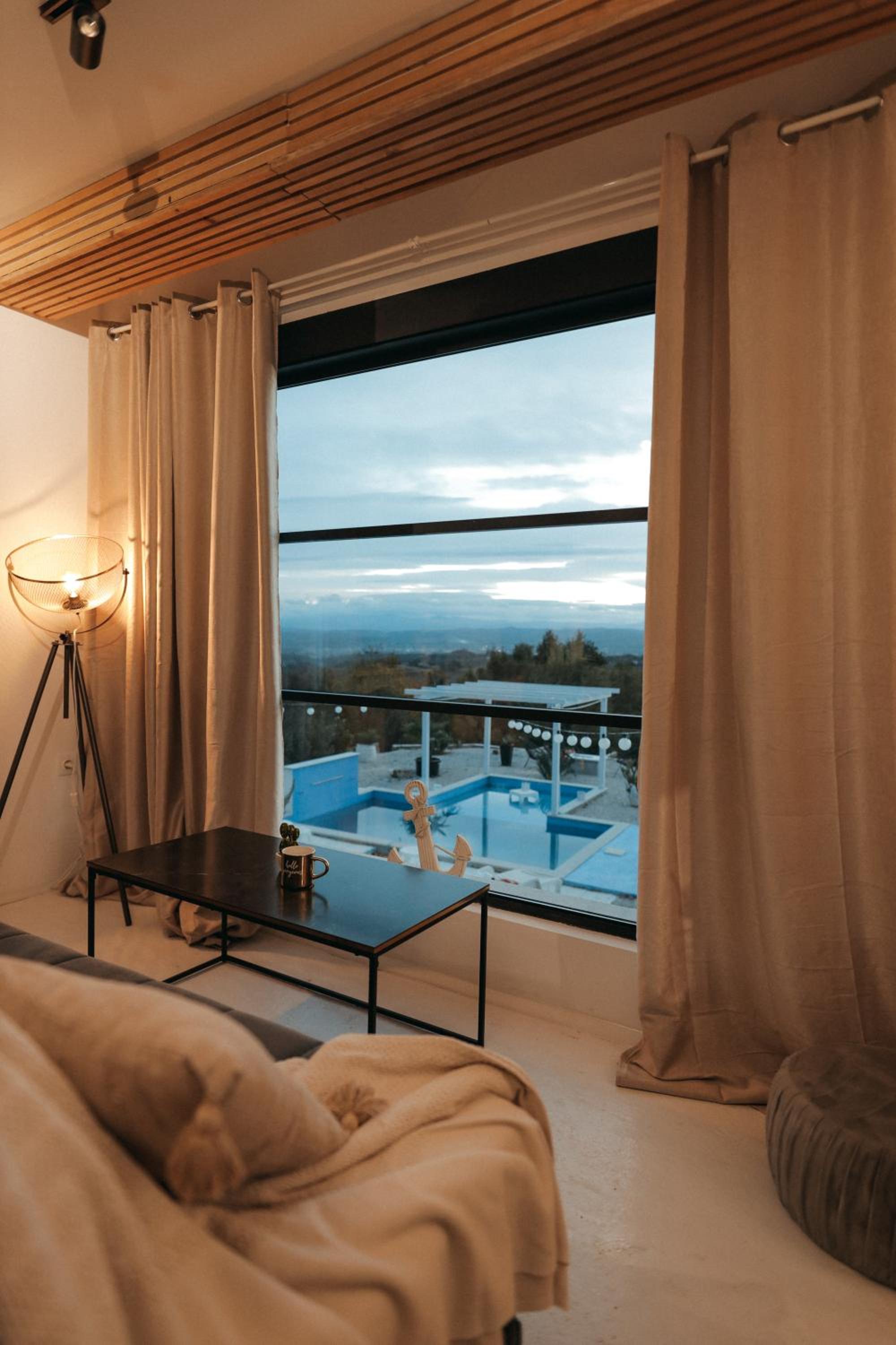 Calm House Villa