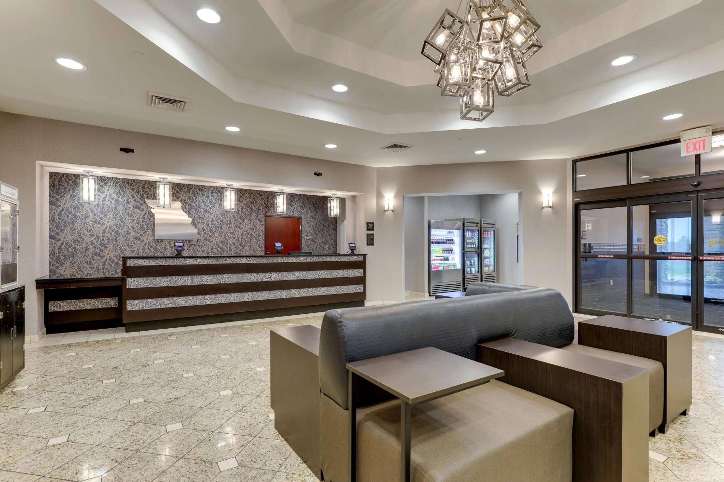 St Joseph Vacations - Drury Inn  Suites St Joseph - Property Image 5