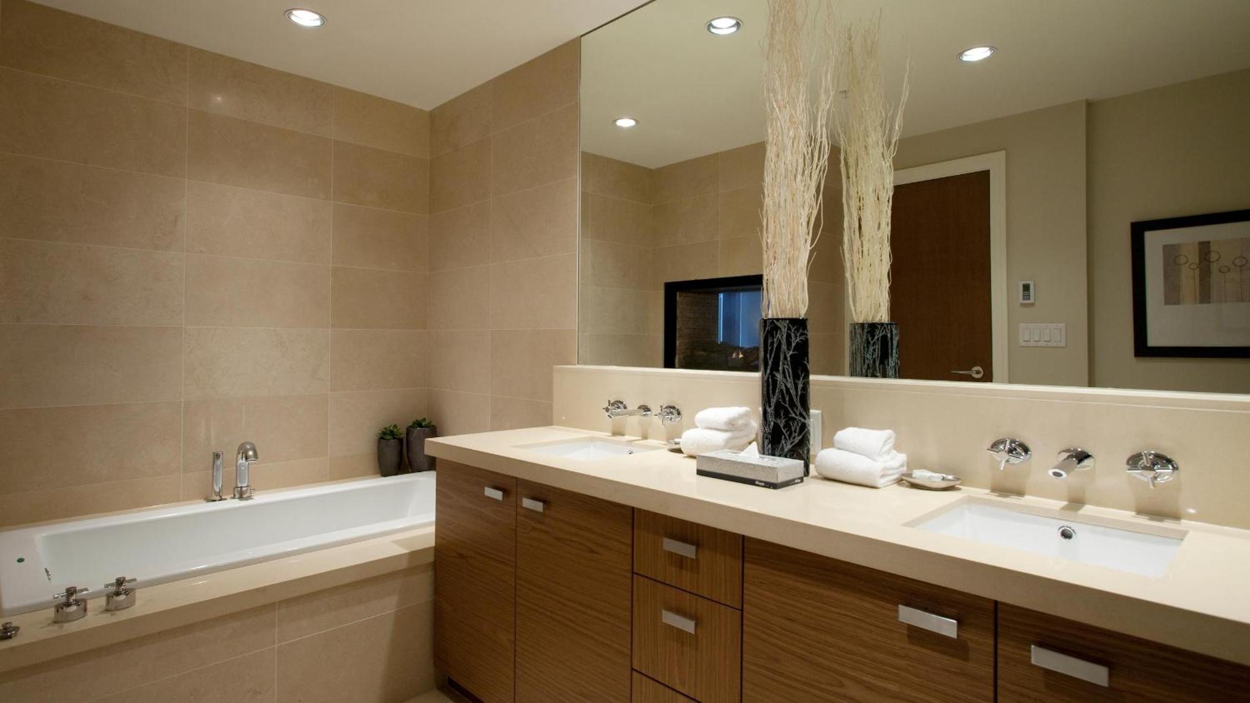 Fitzsimmons Walk 24 | Luxurious Townhome with Mountain Views, Hot Tub & Garage